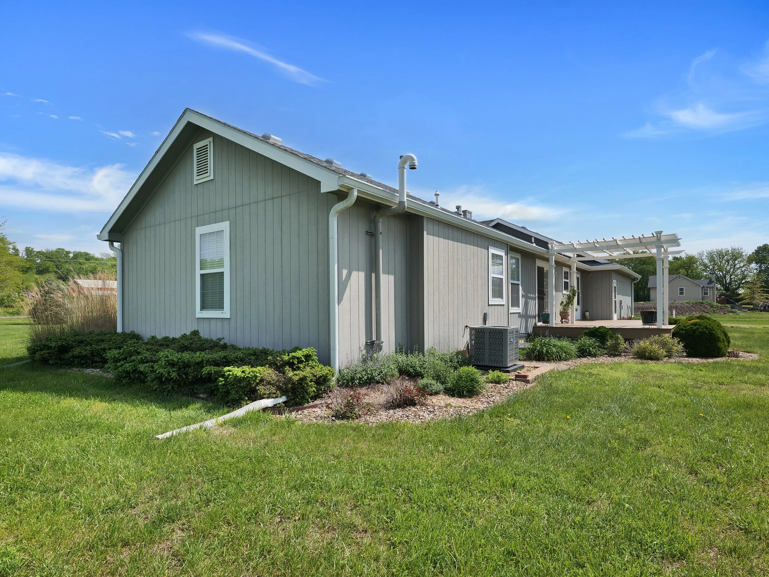 47-25029 Dehoff Drive-47.jpg