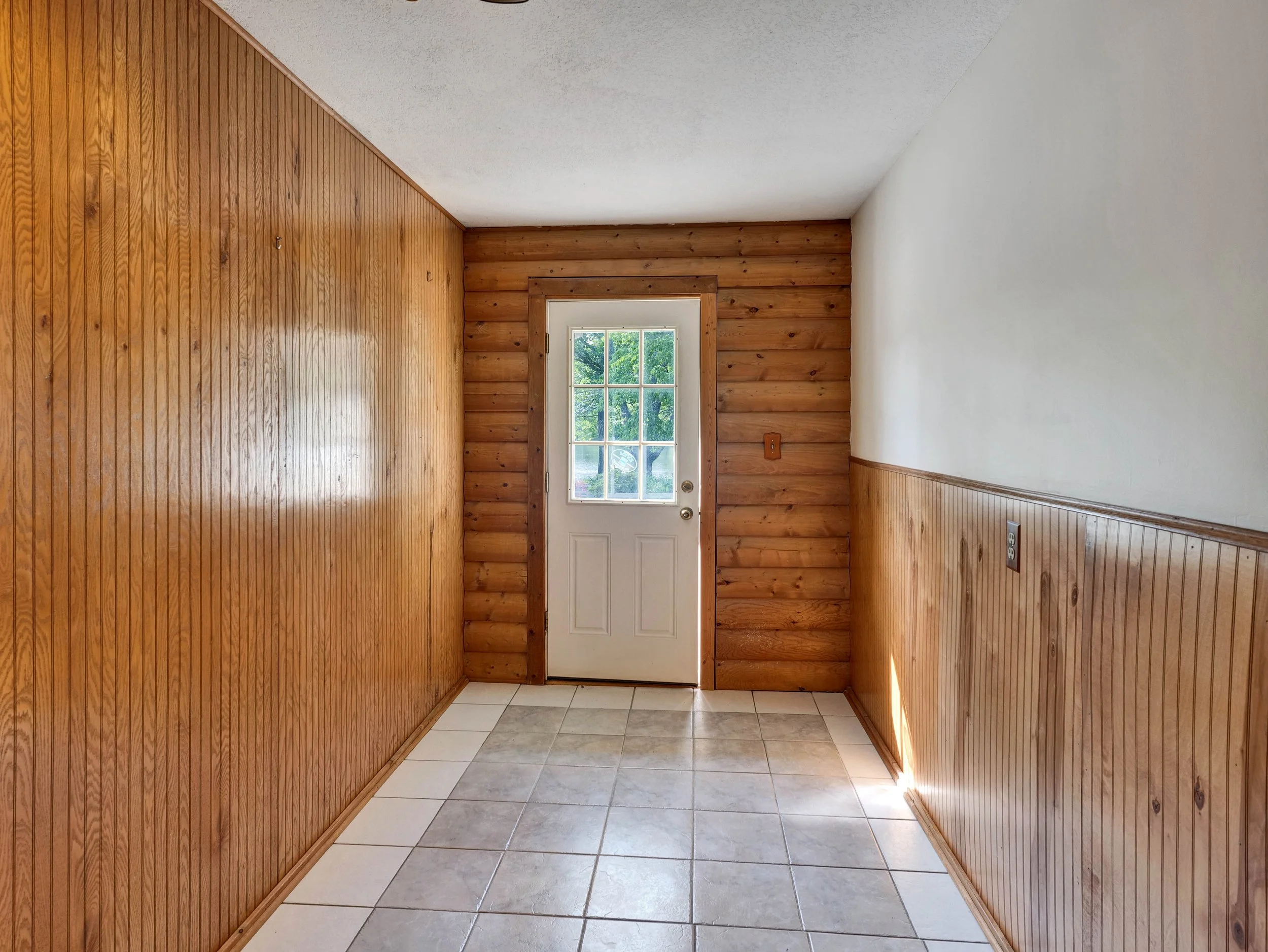 19-7000 S Buckner Tarsney Road-19.jpg