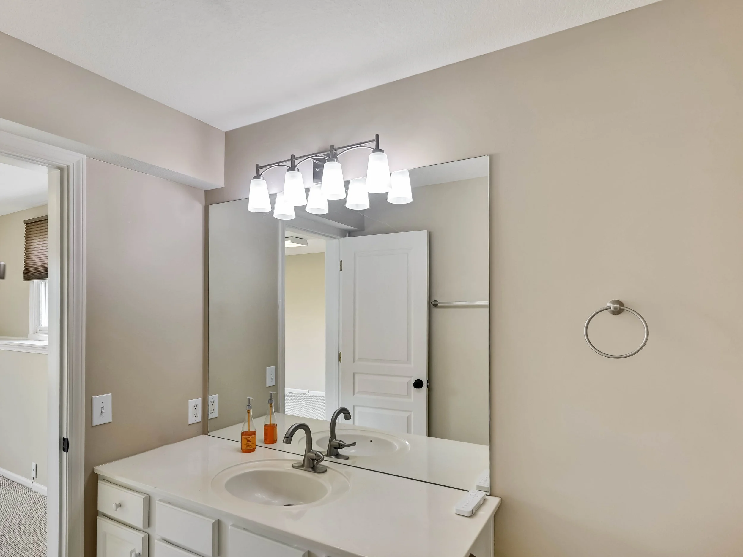 67-14509 Howe Drive-67.jpg