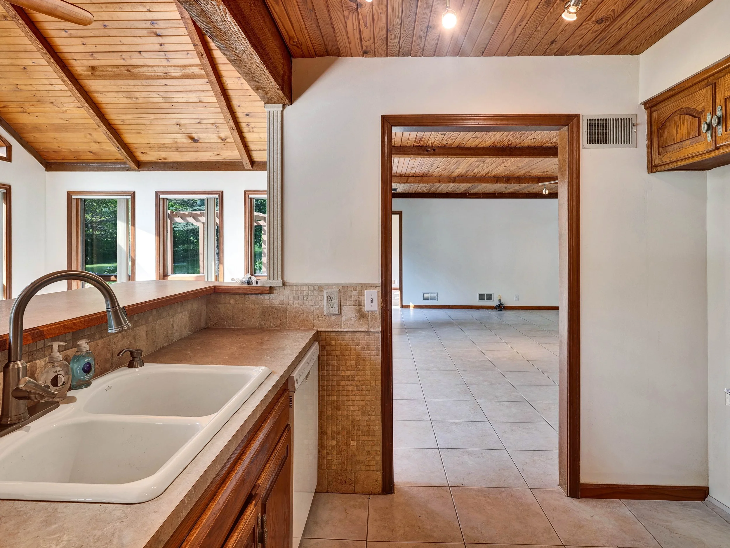 29-7000 S Buckner Tarsney Road-29.jpg