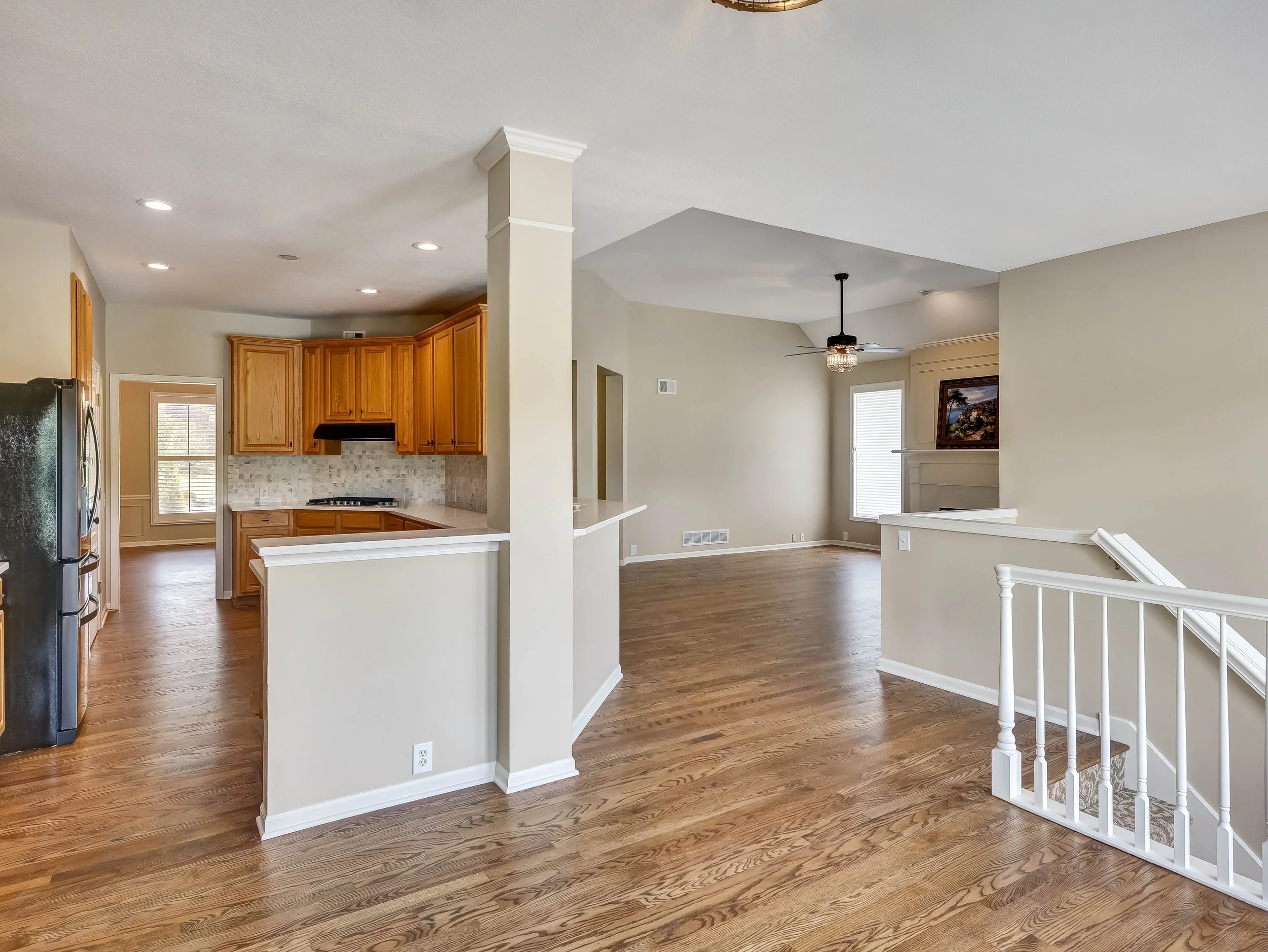 26-14509 Howe Drive-26.jpg