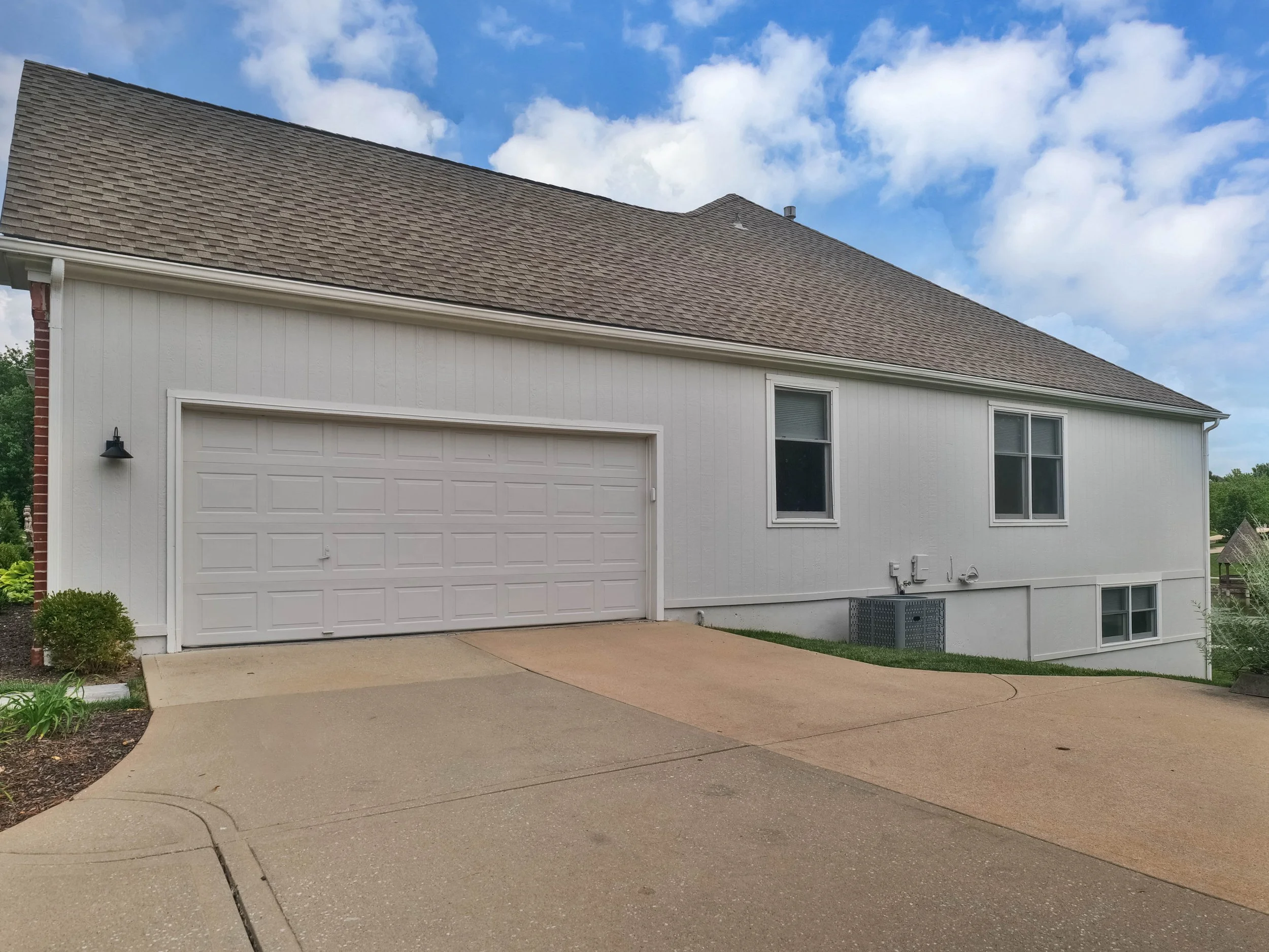 81-14509 Howe Drive-81.jpg