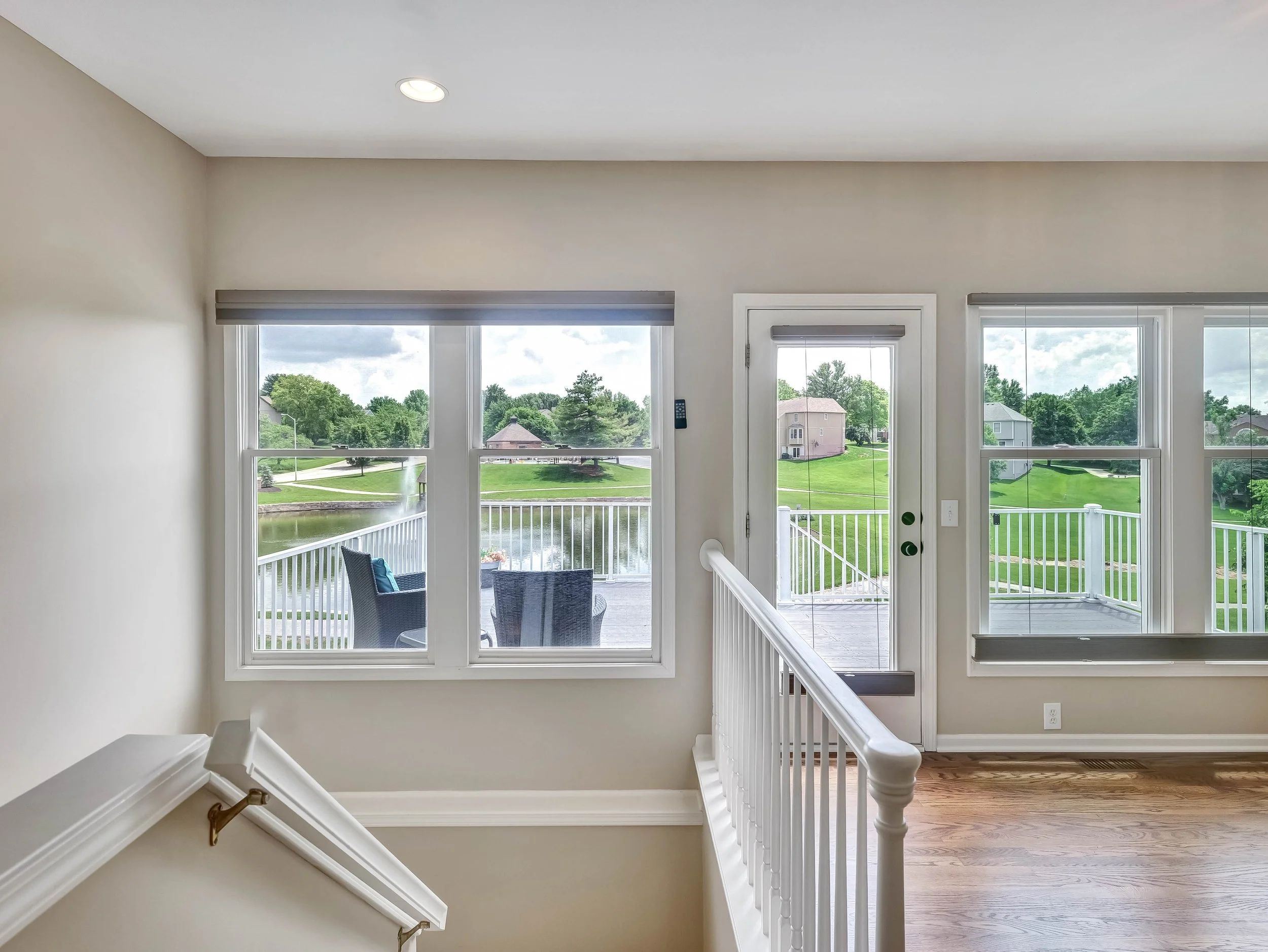 23-14509 Howe Drive-23.jpg