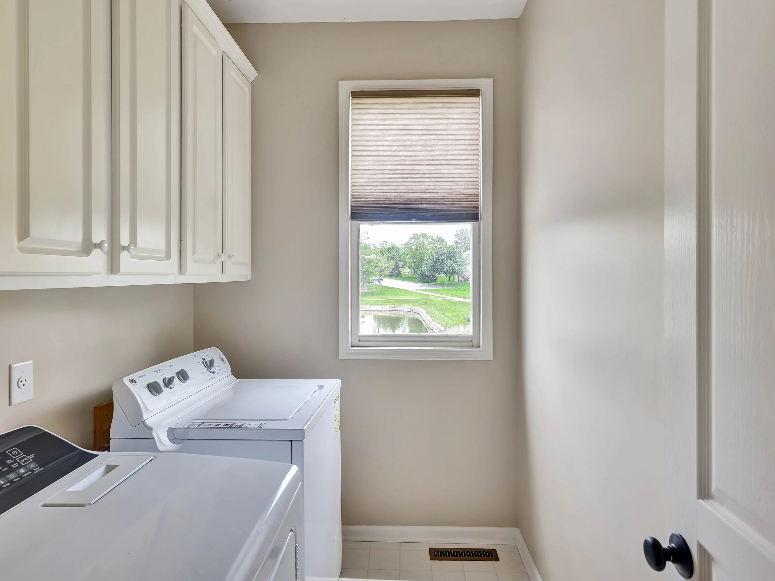 34-14509 Howe Drive-34.jpg