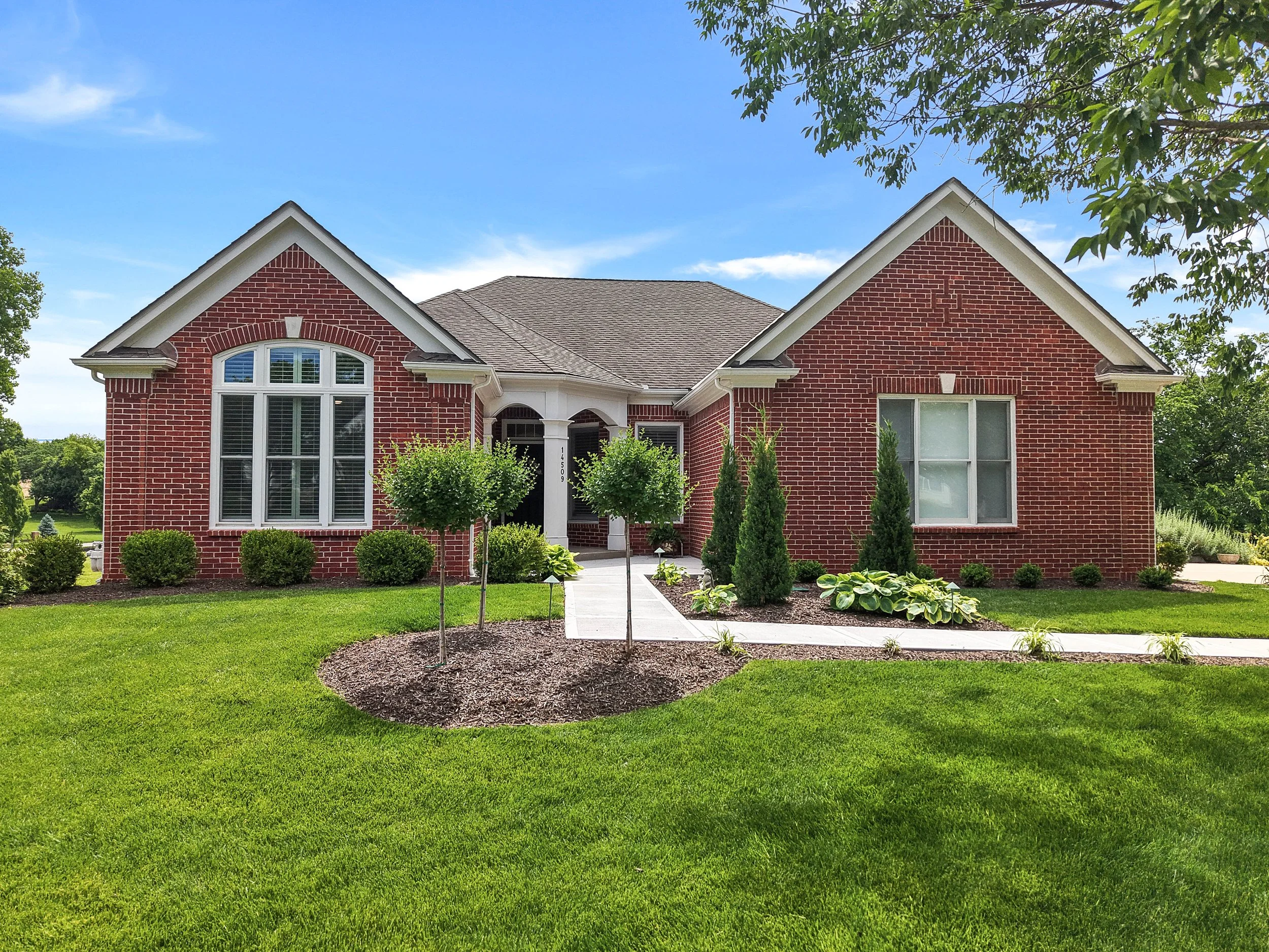 83-14509 Howe Dr DRONE-1.jpg