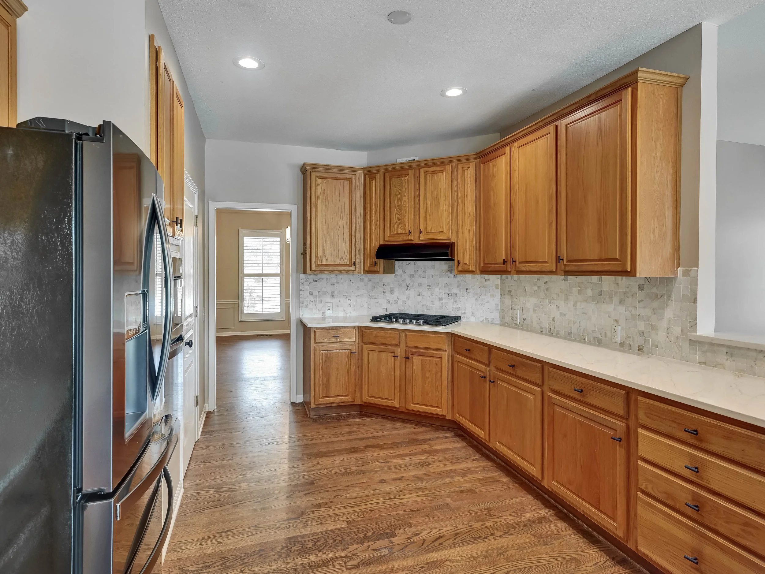 30-14509 Howe Drive-30.jpg