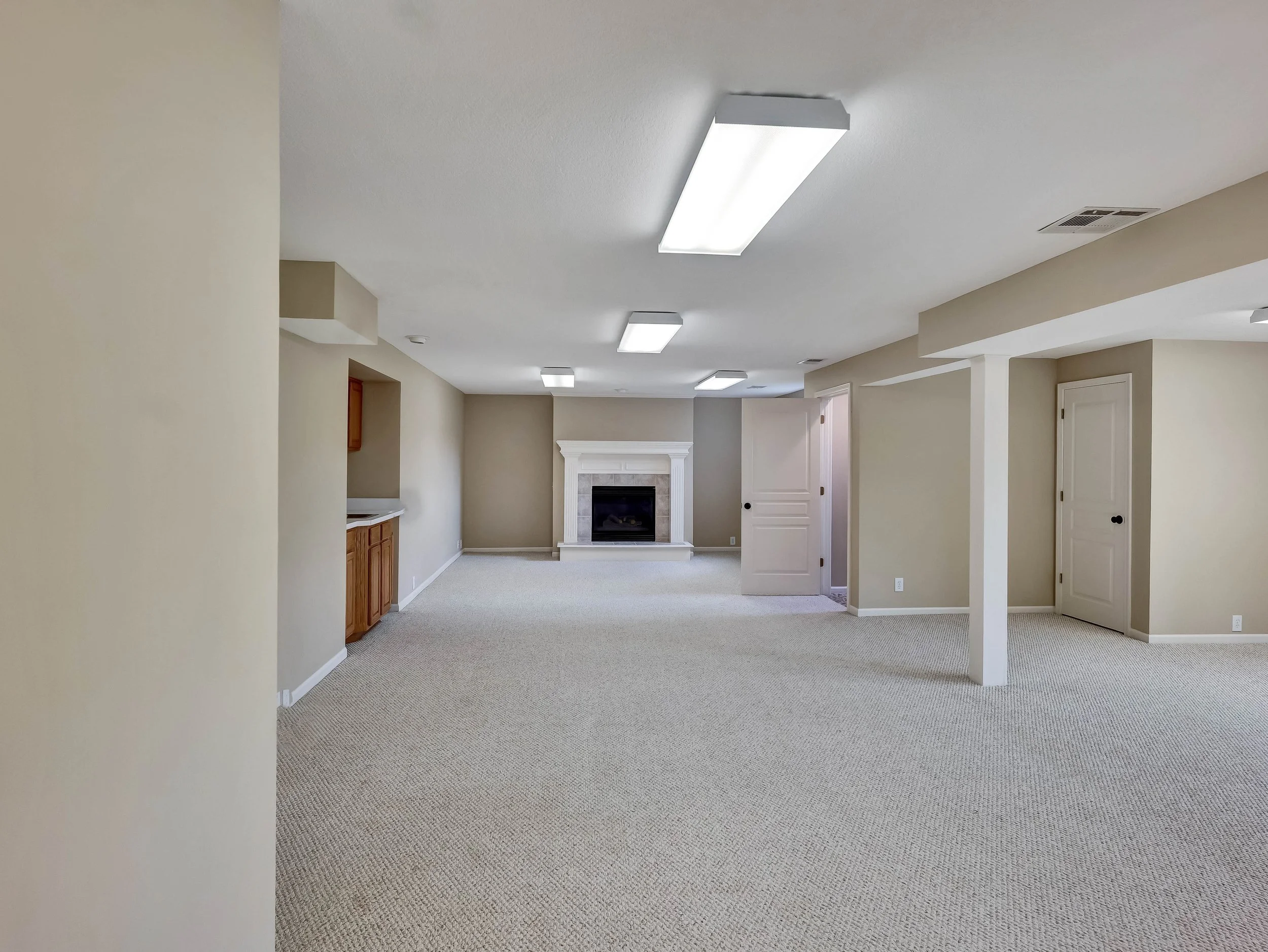 51-14509 Howe Drive-51.jpg
