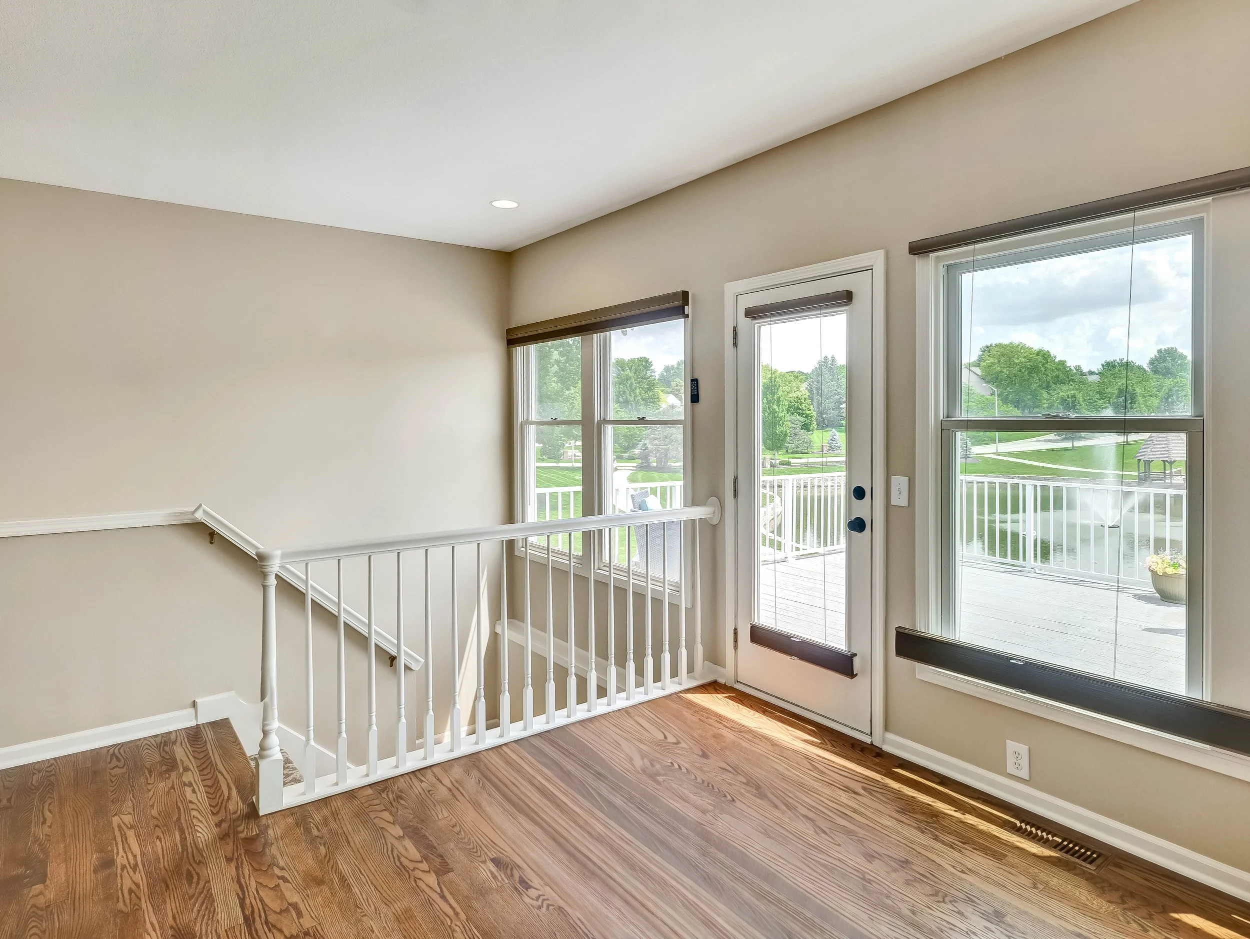 24-14509 Howe Drive-24.jpg