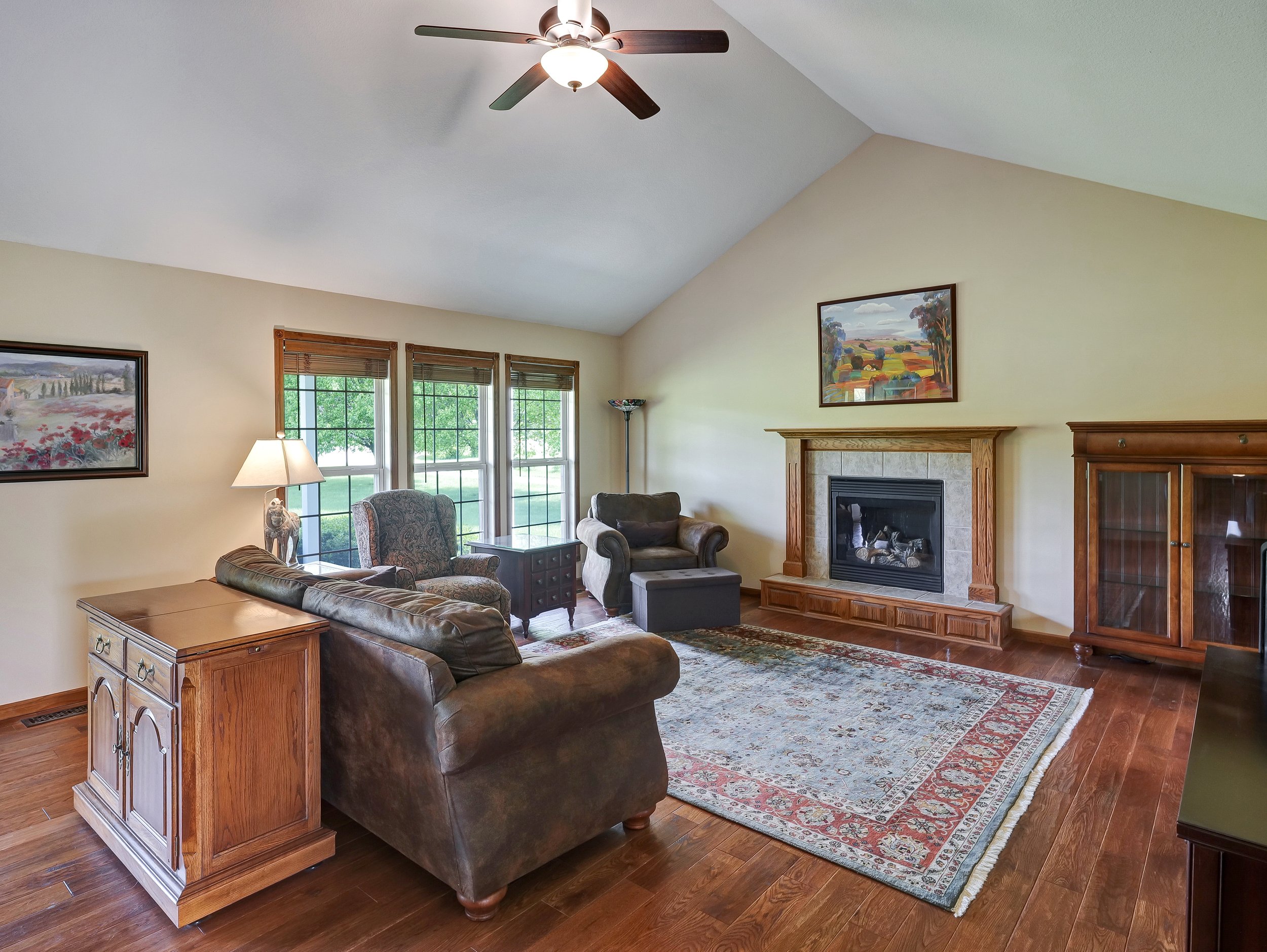 16-25029 Dehoff Drive-16.jpg