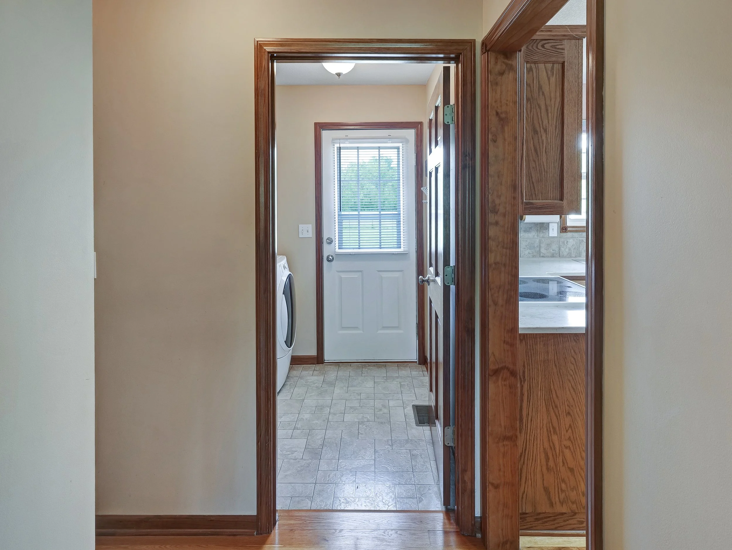 18-25029 Dehoff Drive-18.jpg