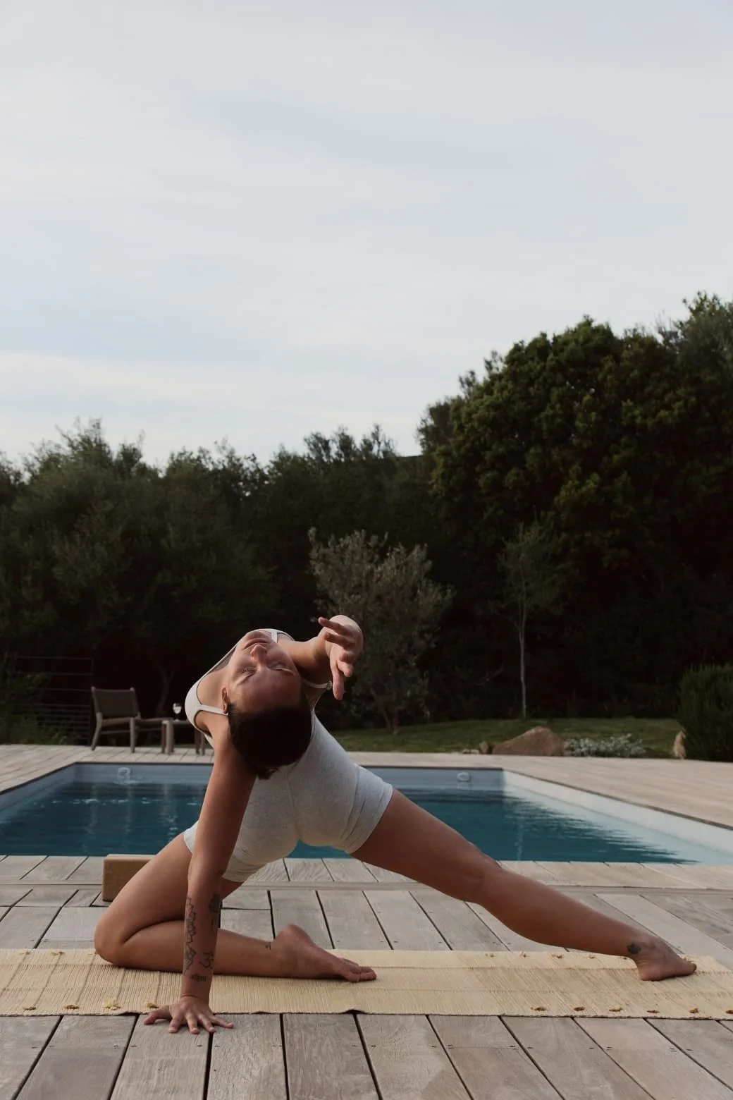yoga-jana-bespoke-experience-antibes.jpg