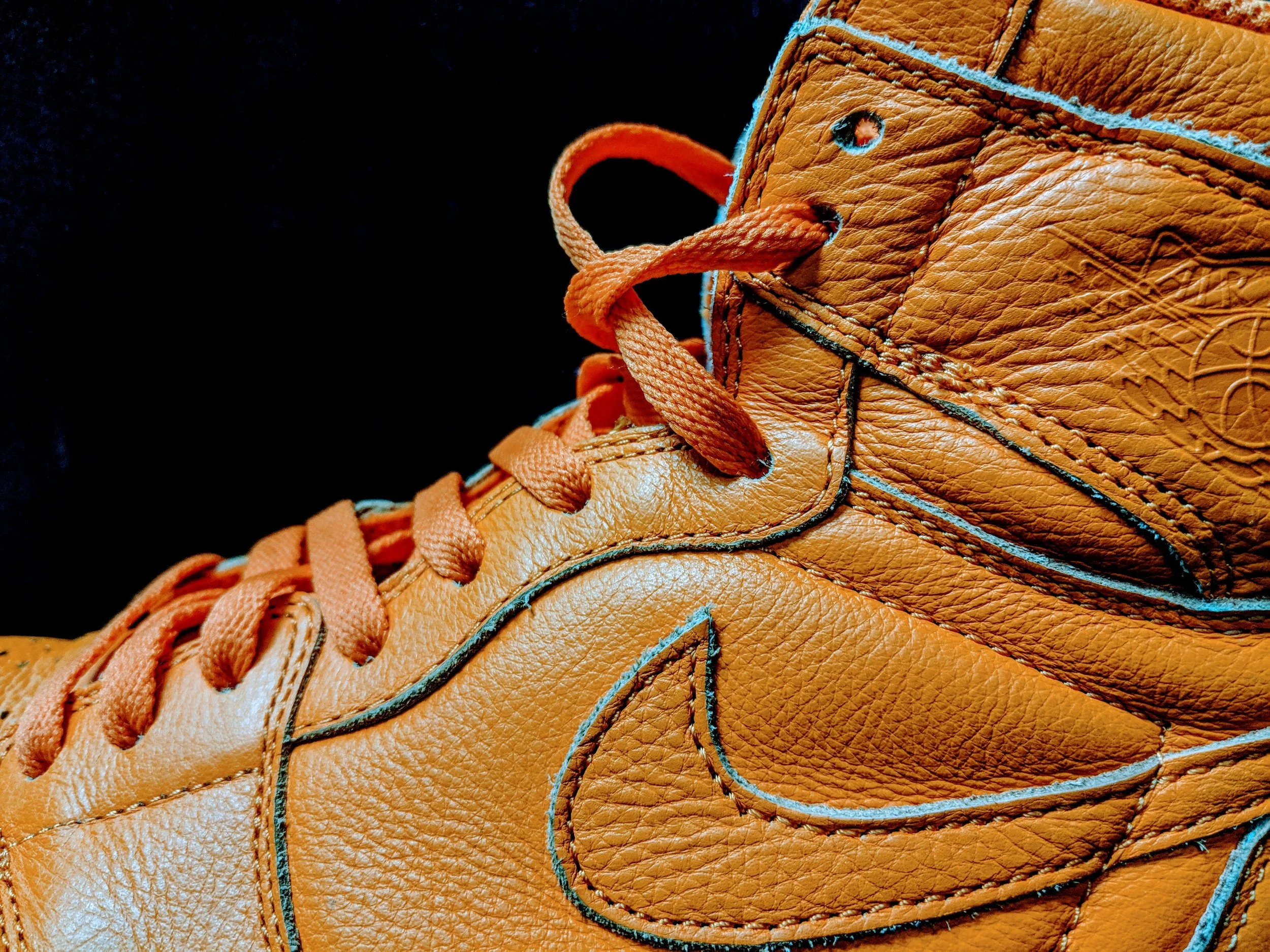 Orange Jordan 1.jpg