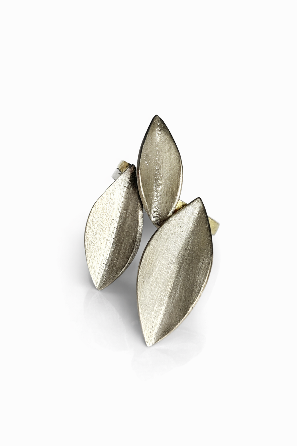 Brushed silver leaf ring close-up.png