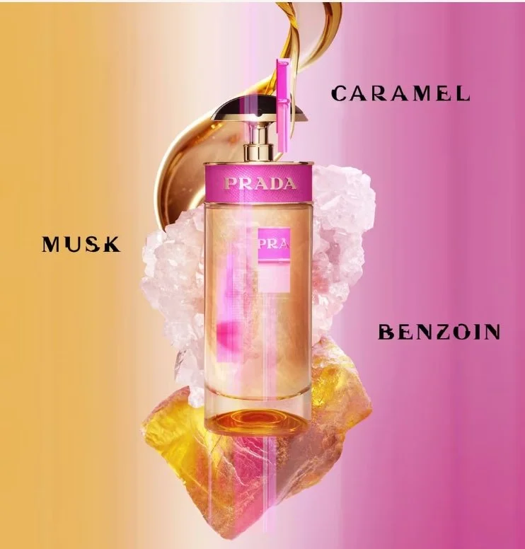 Prada Candy women's mini perfume spray featuring caramel, benzoin and white musk.