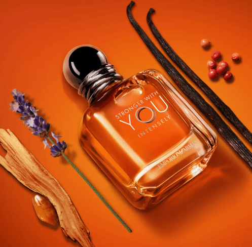 Stronger With You Intensely 2-piece men's fragrance set featuring vanilla, chestnut, pink pepper and amber woods.