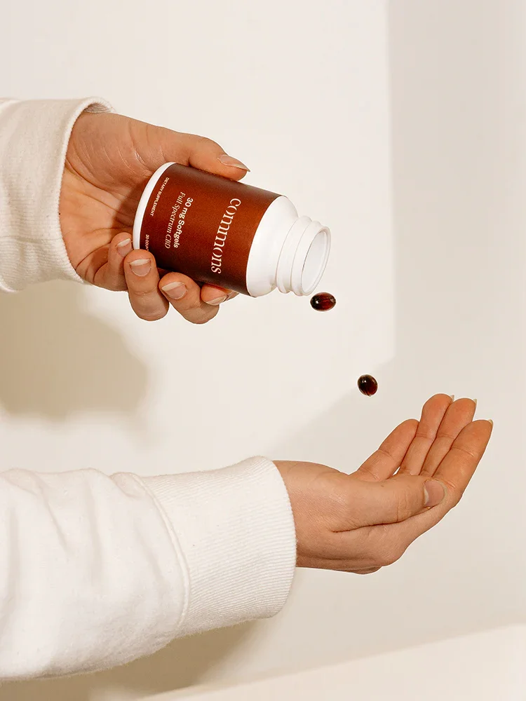 Spectrum_SoftGels_Lifestyle (1).webp