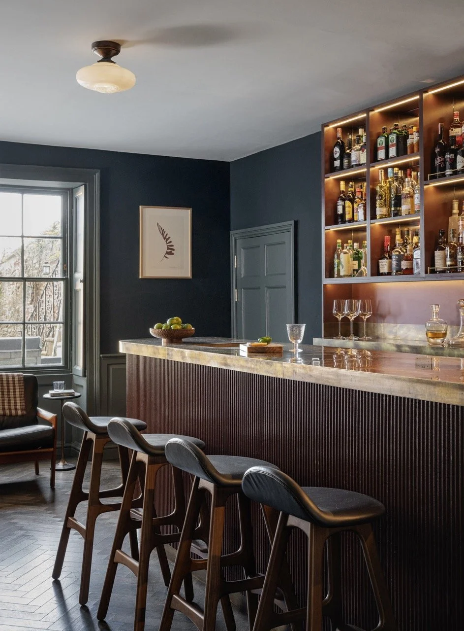 BRISTOL, Bar & Games Room