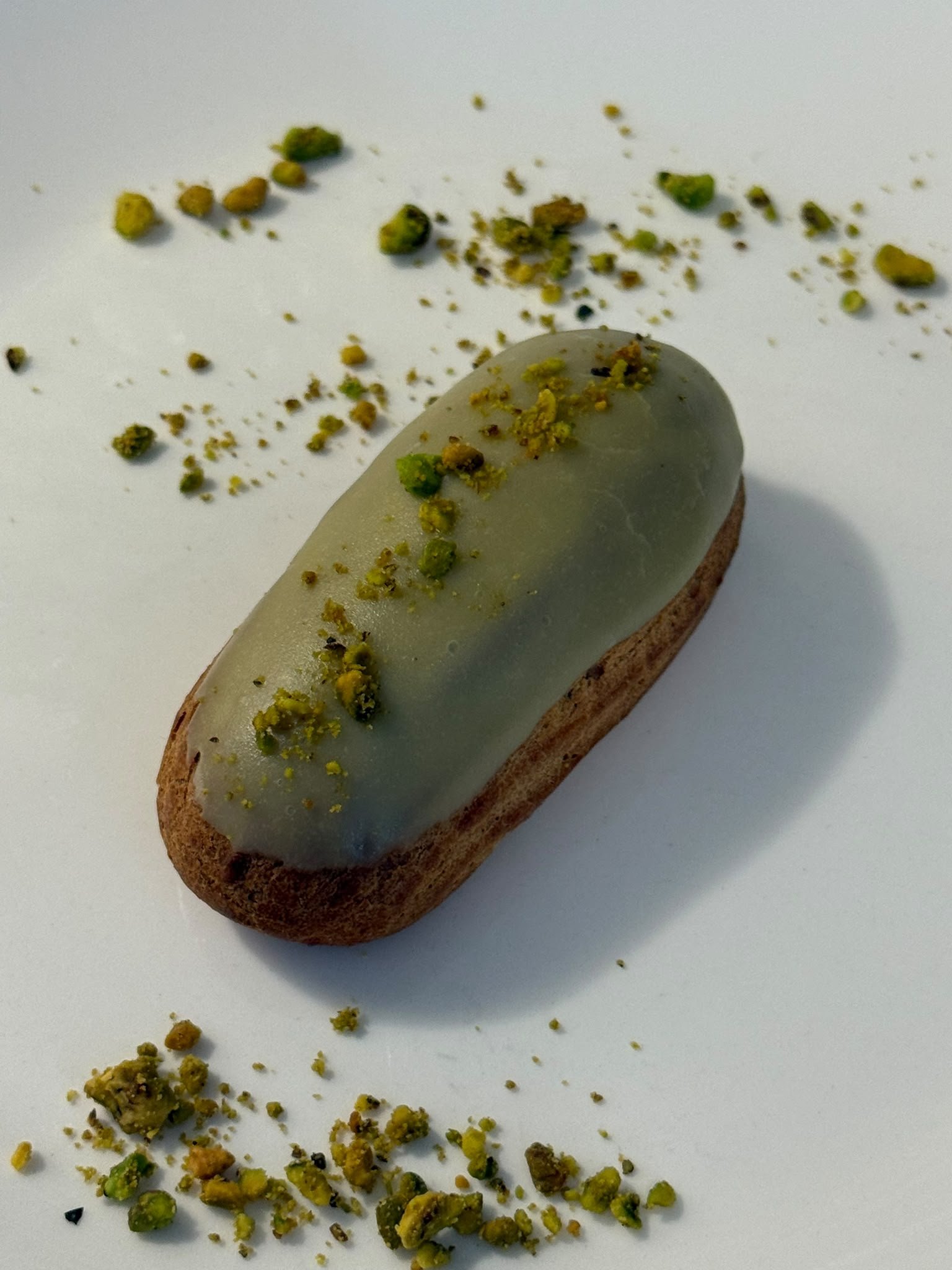 Pistachio Mini Éclair