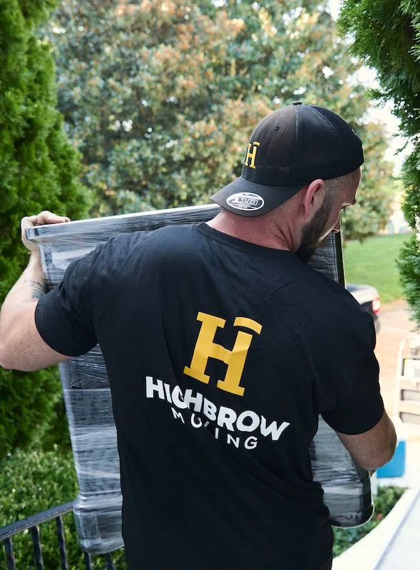 nashville professional mover at work