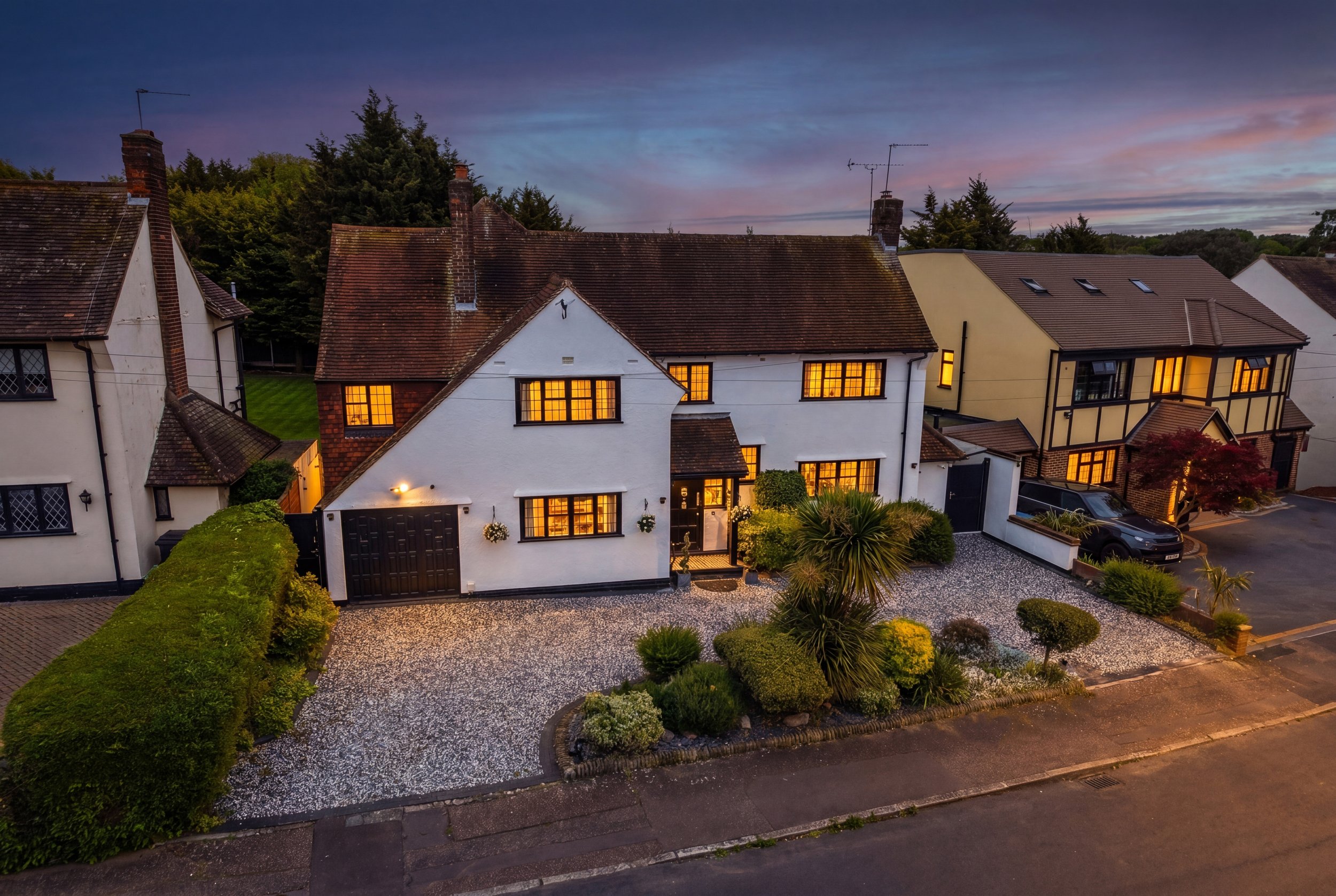 8 Chester Road IG7 drone-3a.jpeg