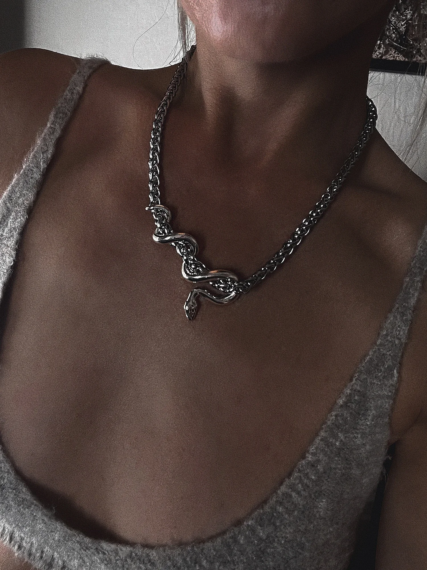 swuar_lefreak_silver.webp