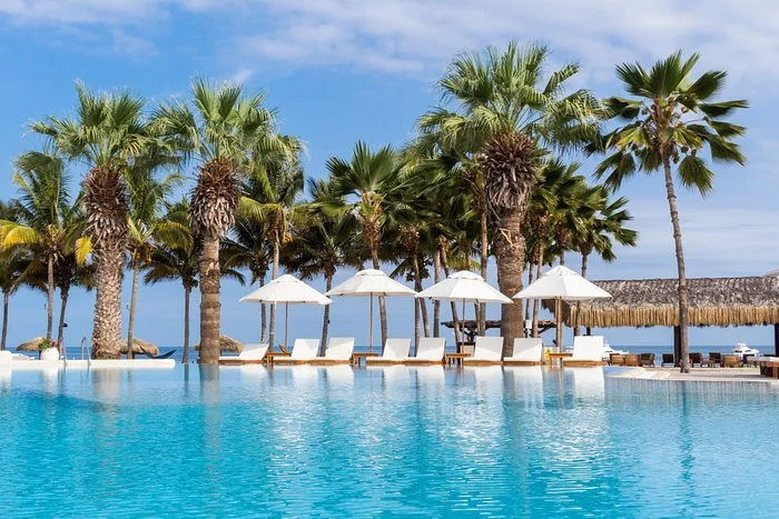 Save 25% Off the 2nd Passenger on a 4D/3N Northern Beaches Booking