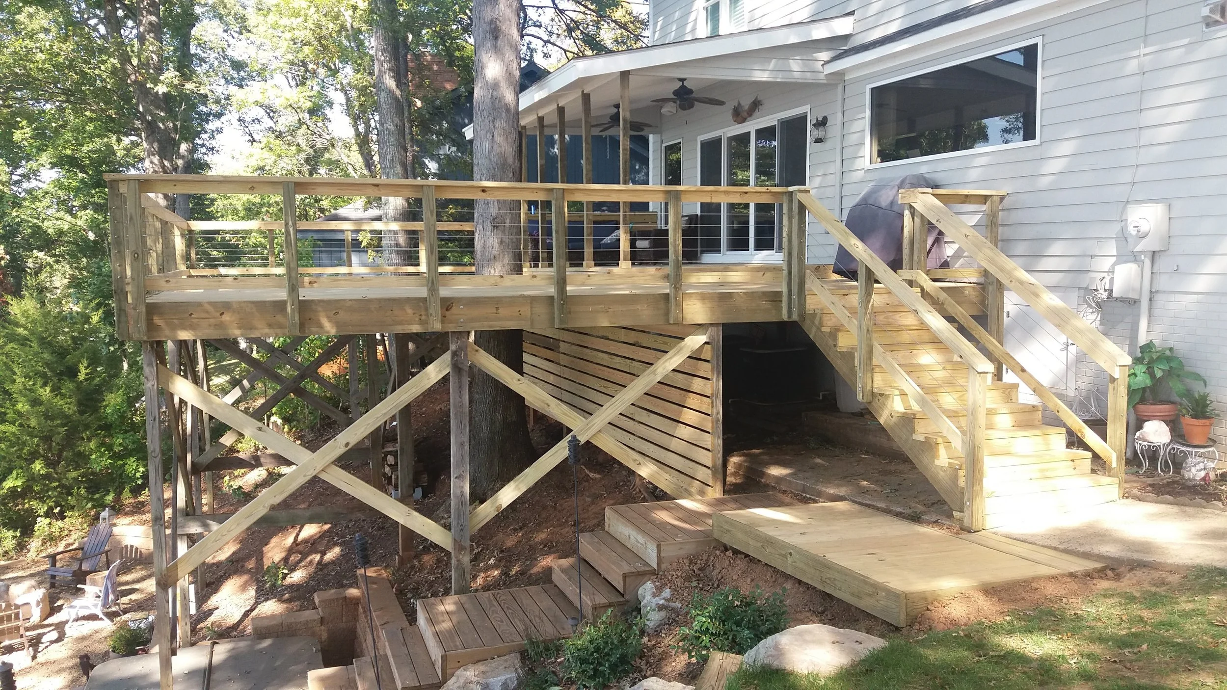 Lake Wylie Large Deck, Cable Railing