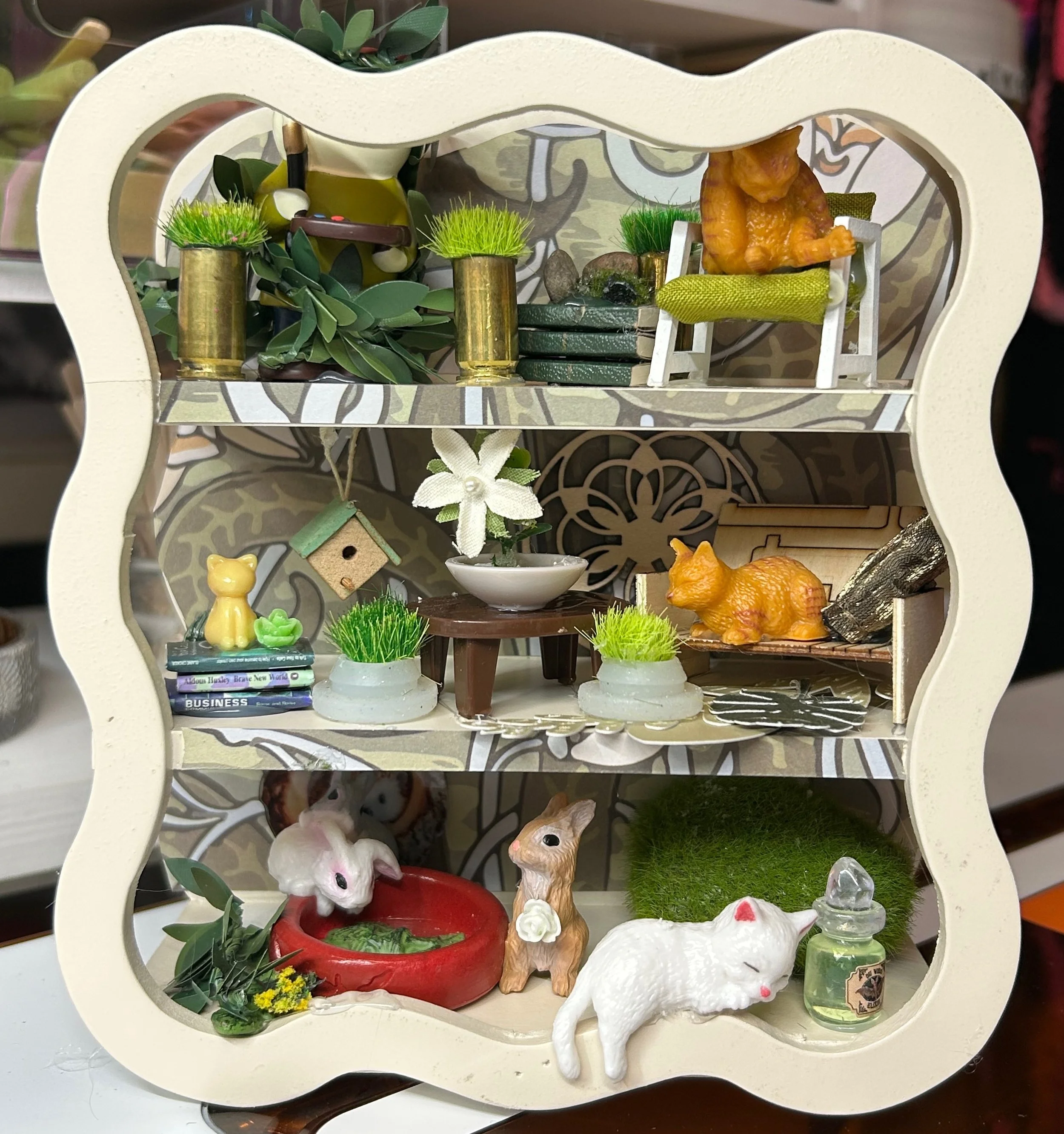 green shelf.jpeg