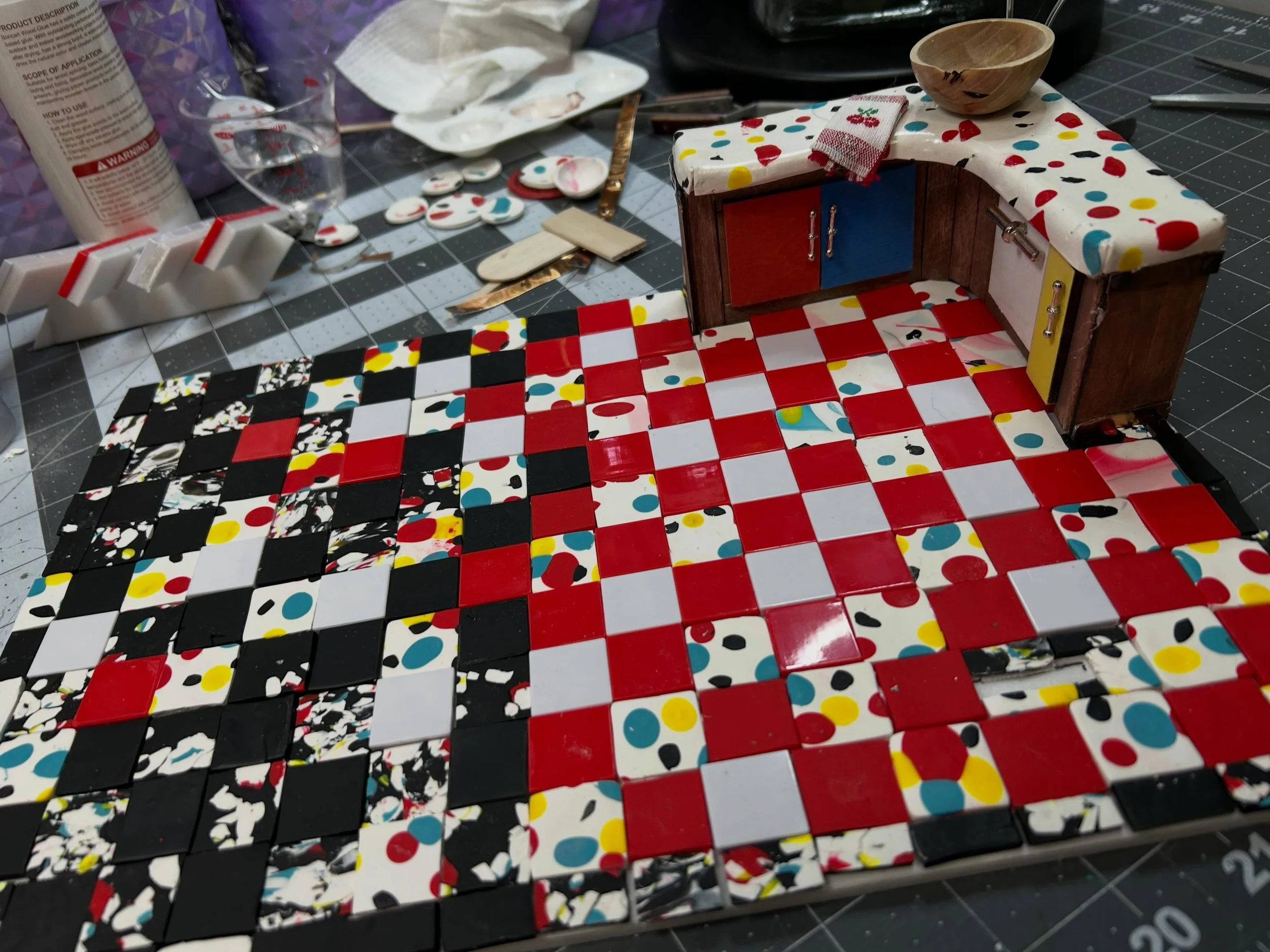 Whew! Floor is laid! #miniatures #dollhouse #MCMminis #pumpkinapproved #dawnskittycity