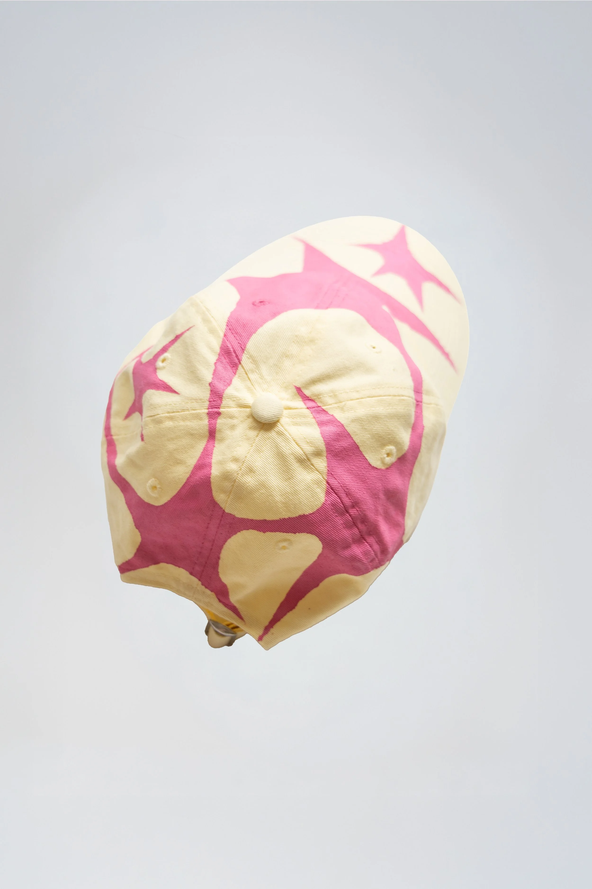 Yellow cap with hand painted pink stars / back view / Starfish the First / Paris