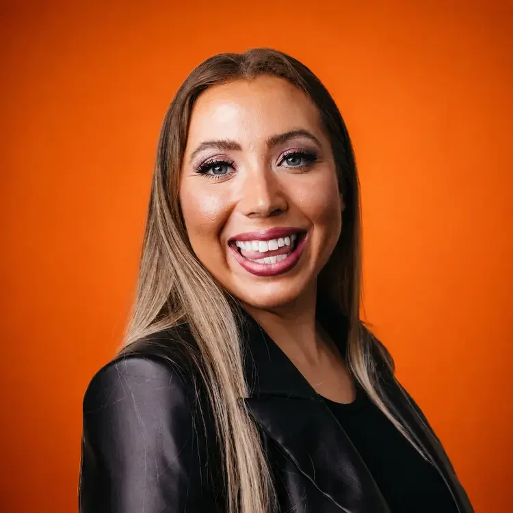 Alexia Bustios account executive at Evolve Activation
