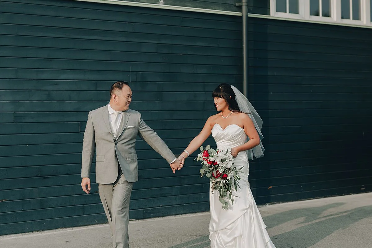 CB_Seattle_Aquarium_Wedding_KristaWelch_Portraits-00172.jpg