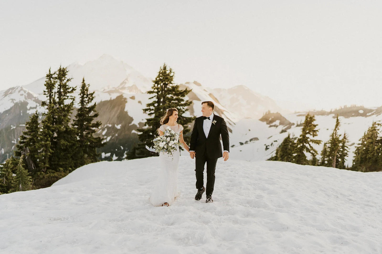 Lauren_Alan_Elopement_Previews-73_websize.jpg