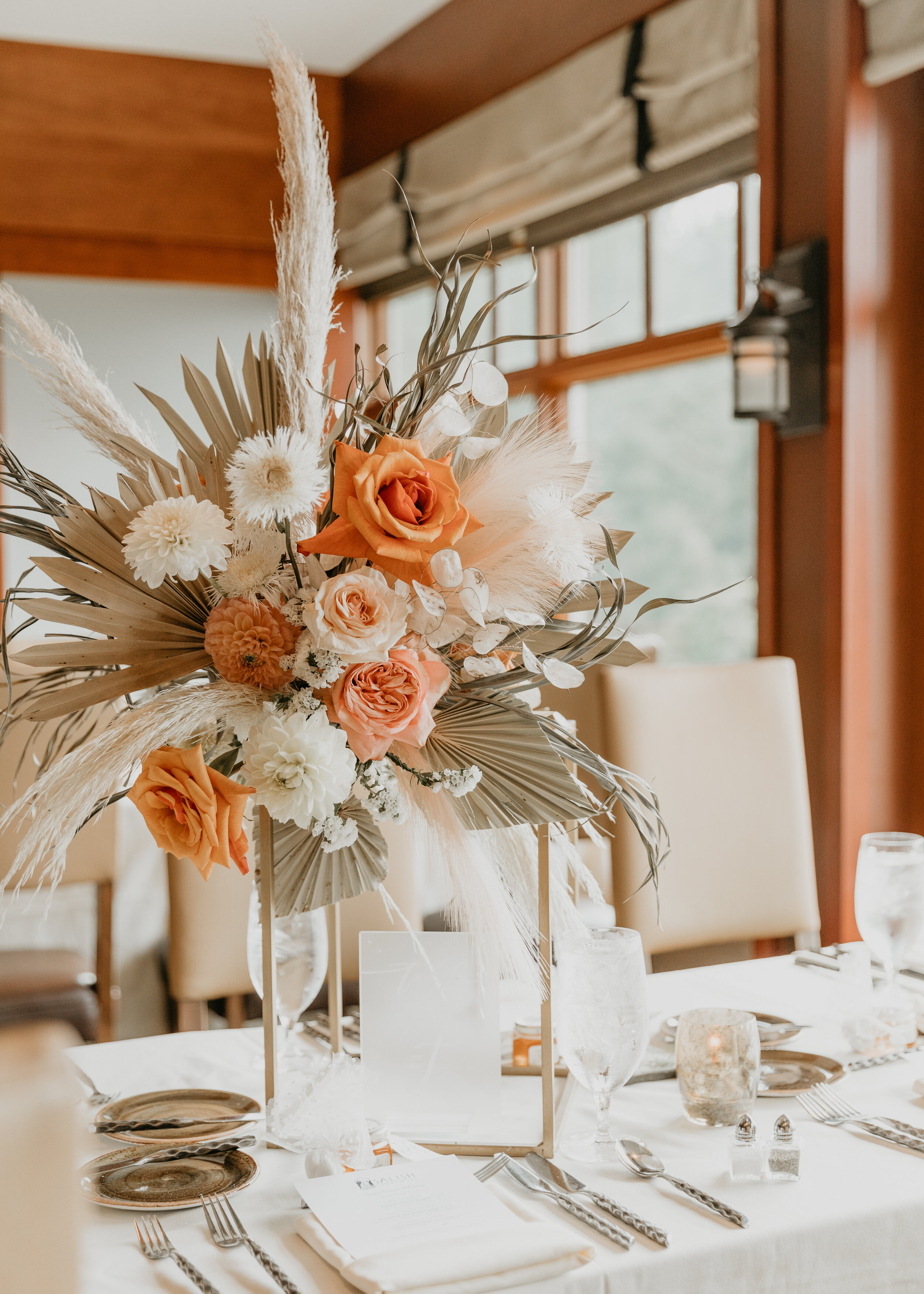131Laura + Nick Snoqualmie Washington wedding.jpg