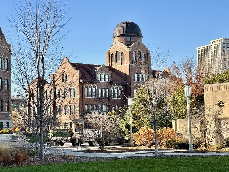 Cudahy Science Hall, Loyola University, Neil Hartigan Parkway, Rogers Park, Chicago, IL