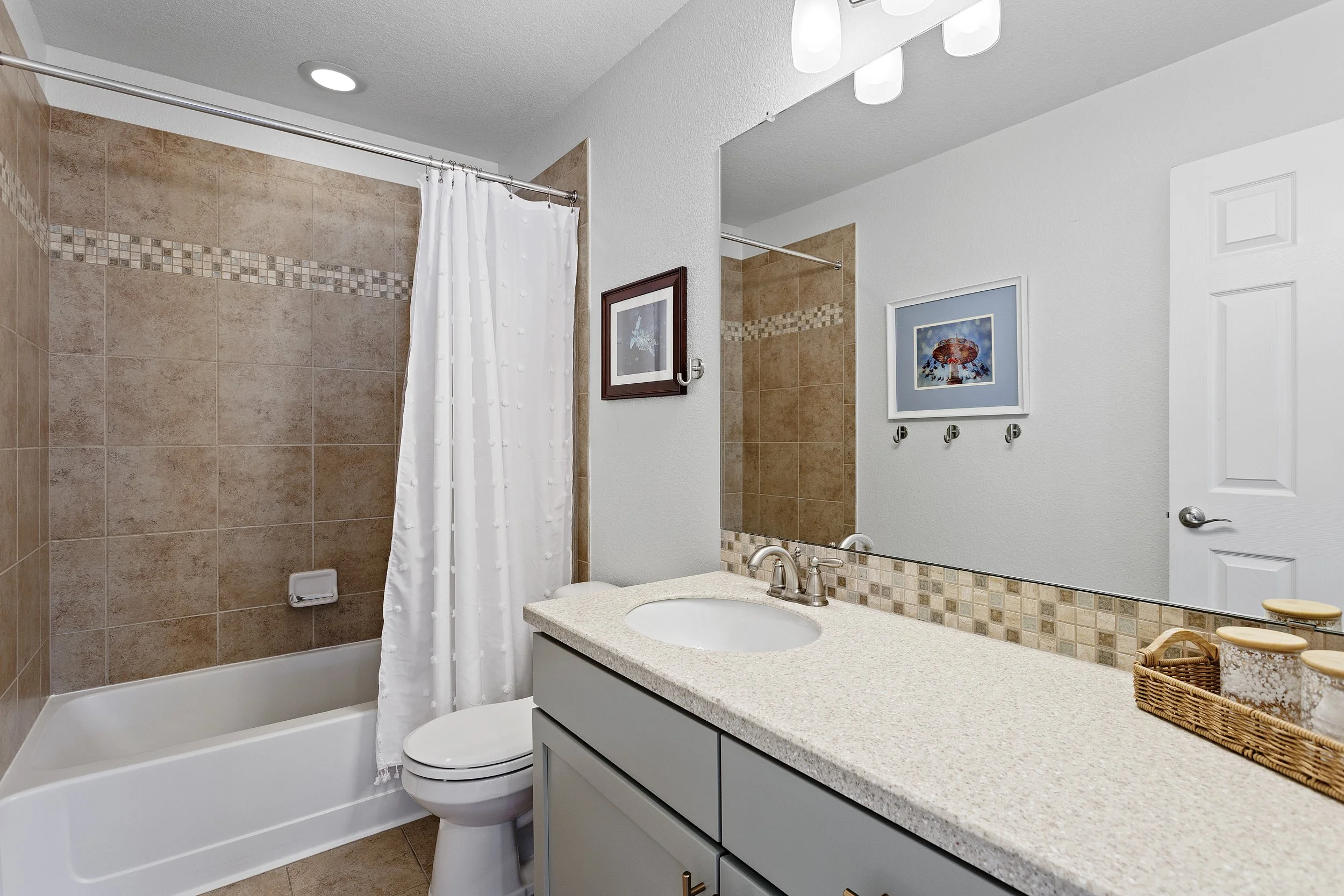 8598_E50thAve_WS_0022_.jpg
