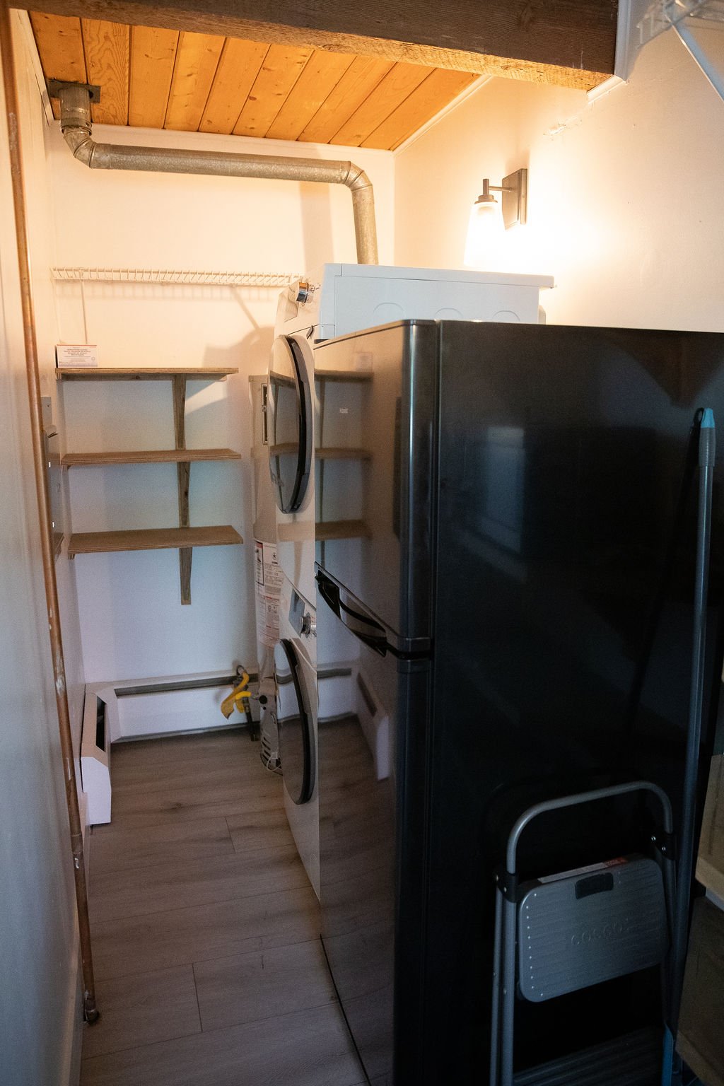 Laundry and storage space