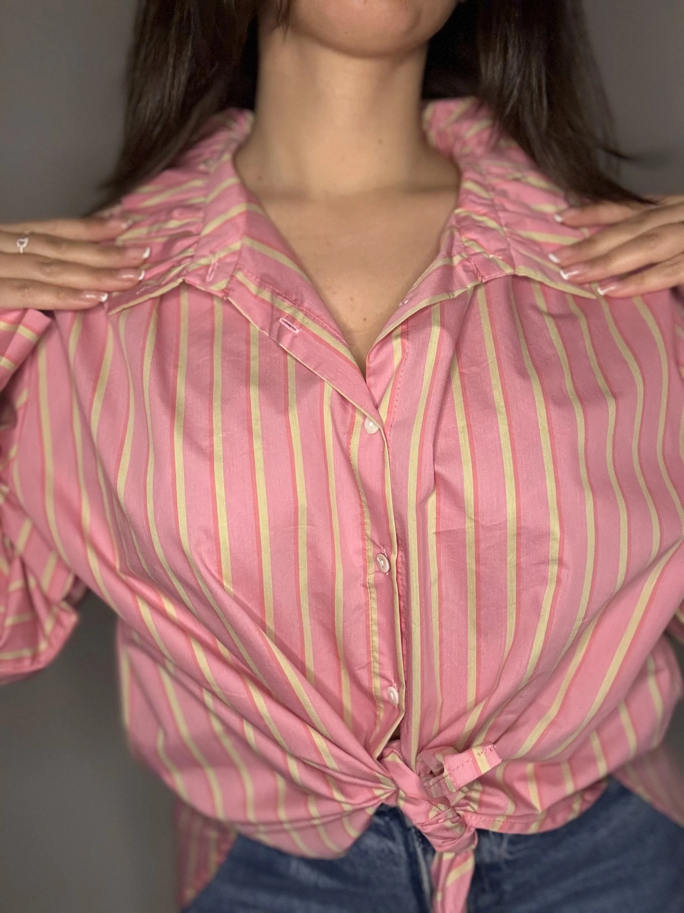 Chemisier Rayé Rose & Jaune - Style Rétro Pop et Pétillant