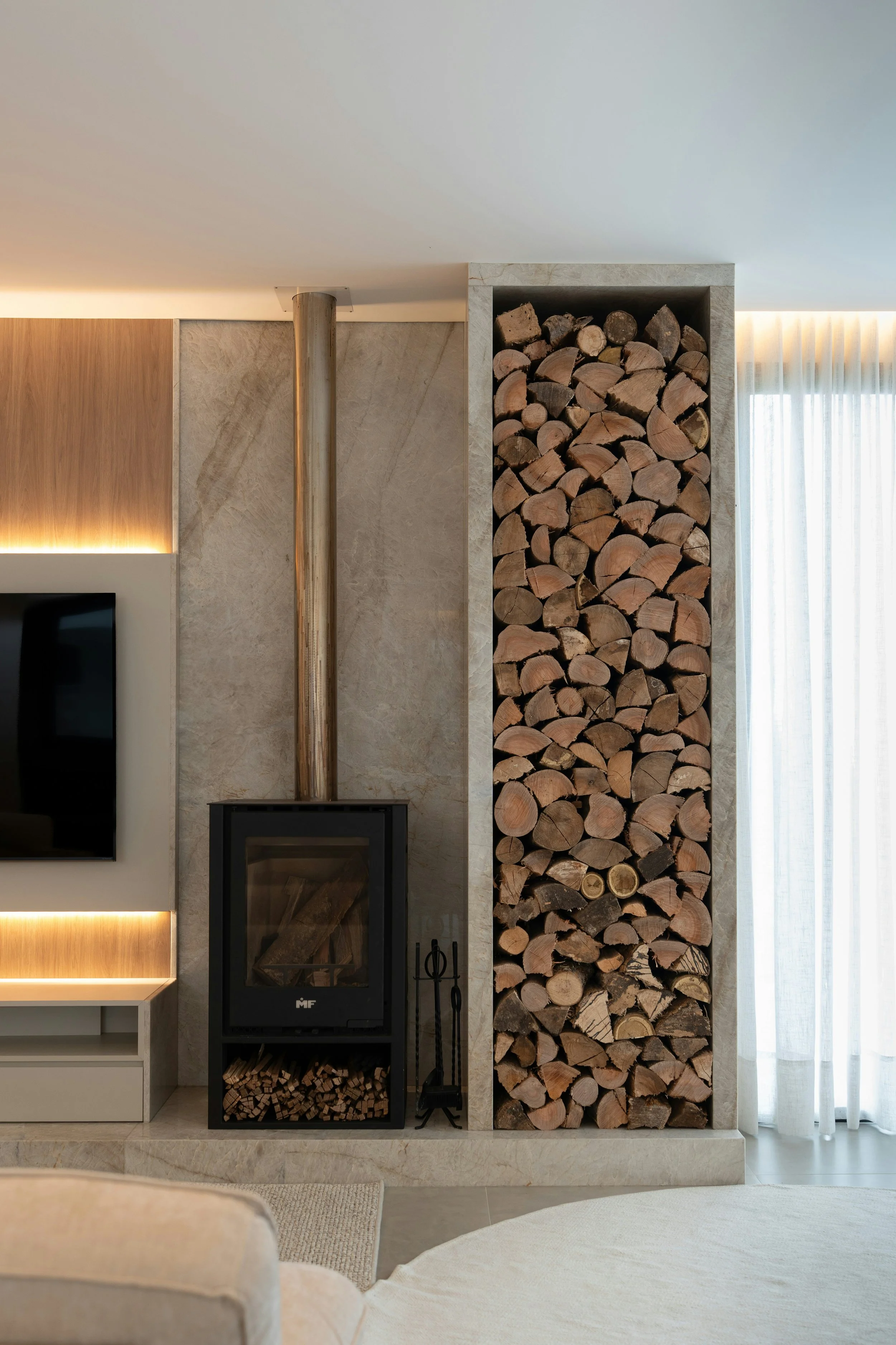 Architect-designed Airbnb overlooking the Northern Rivers landscape