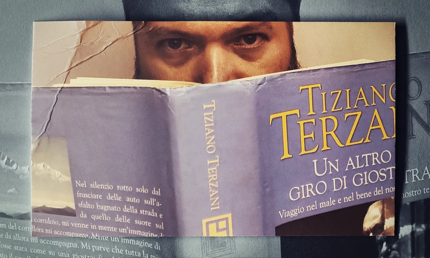 A Surgical Ward, a Philosophy of Mind, and the Same Paperback