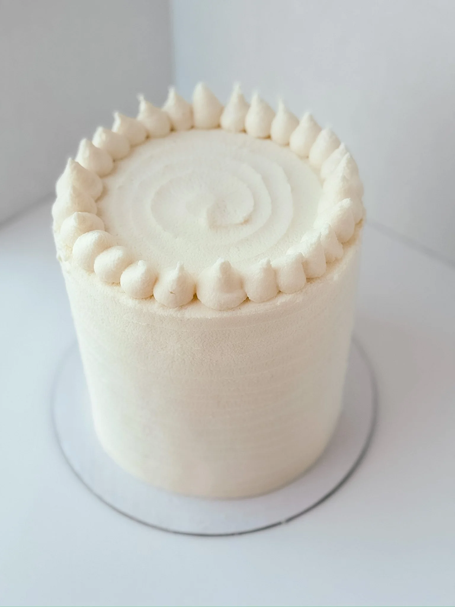 Vanilla Cake1.jpg