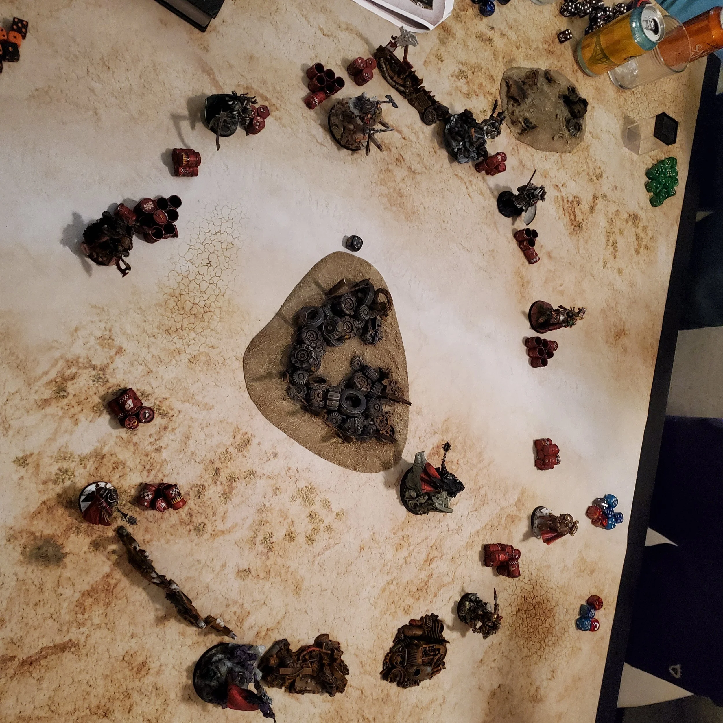 A large circle of Horus Heresy Primarchs all surround a model of Horus. they are all arranged in a "Royal Rumble"
