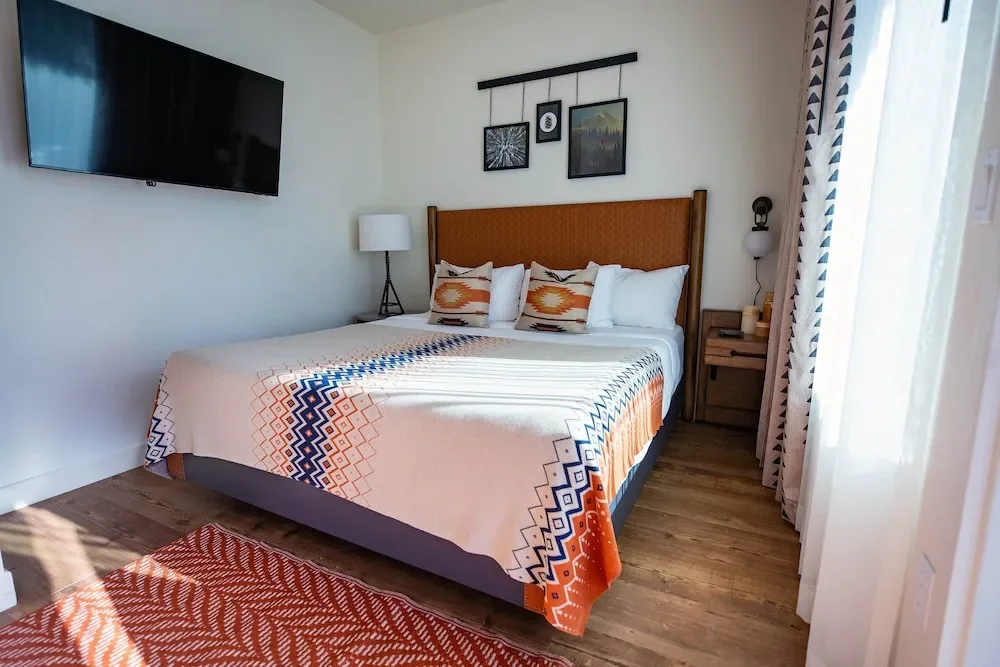 bedroom mammoth.webp
