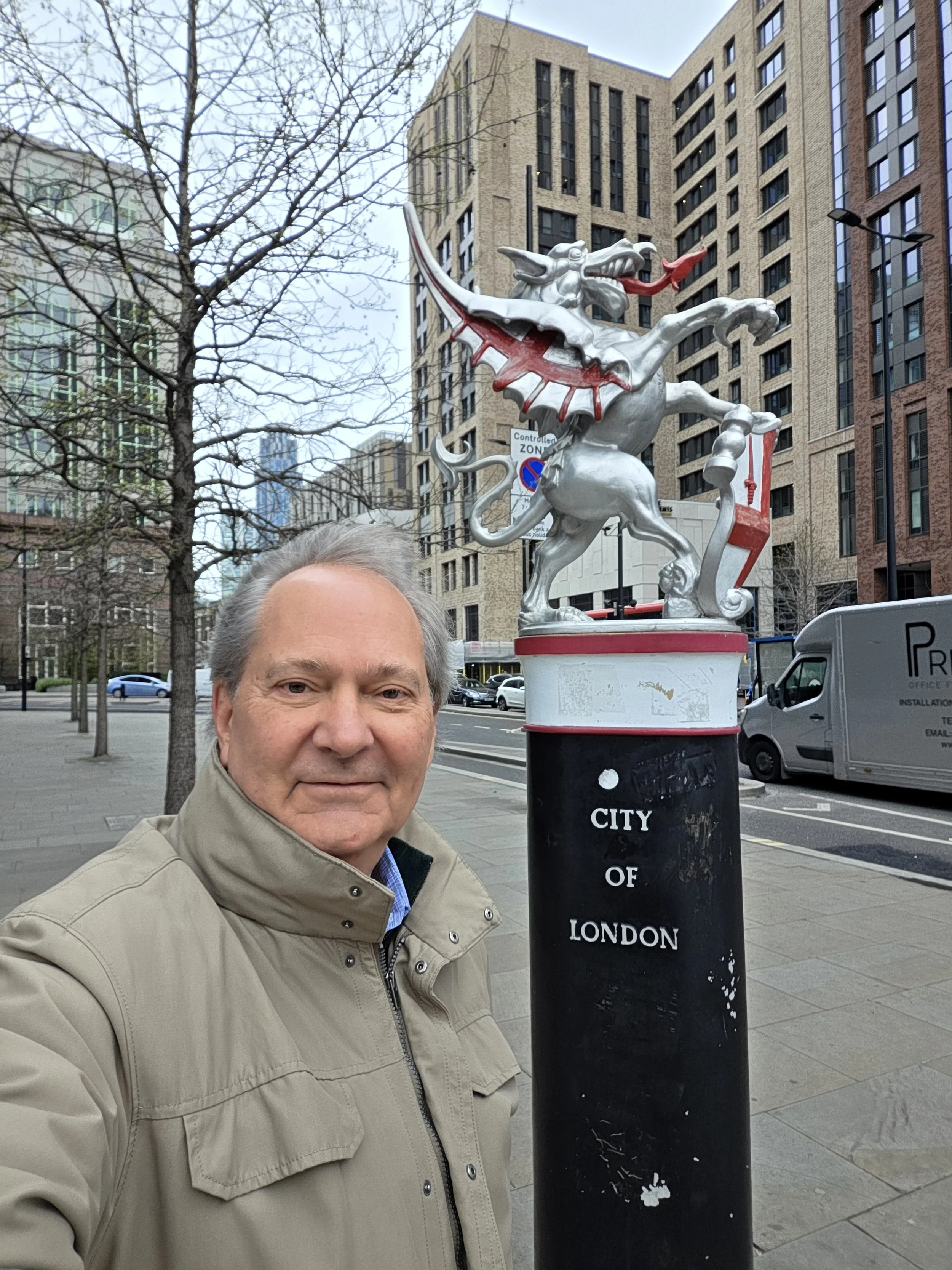 me and the city of London sculpture_1.jpg