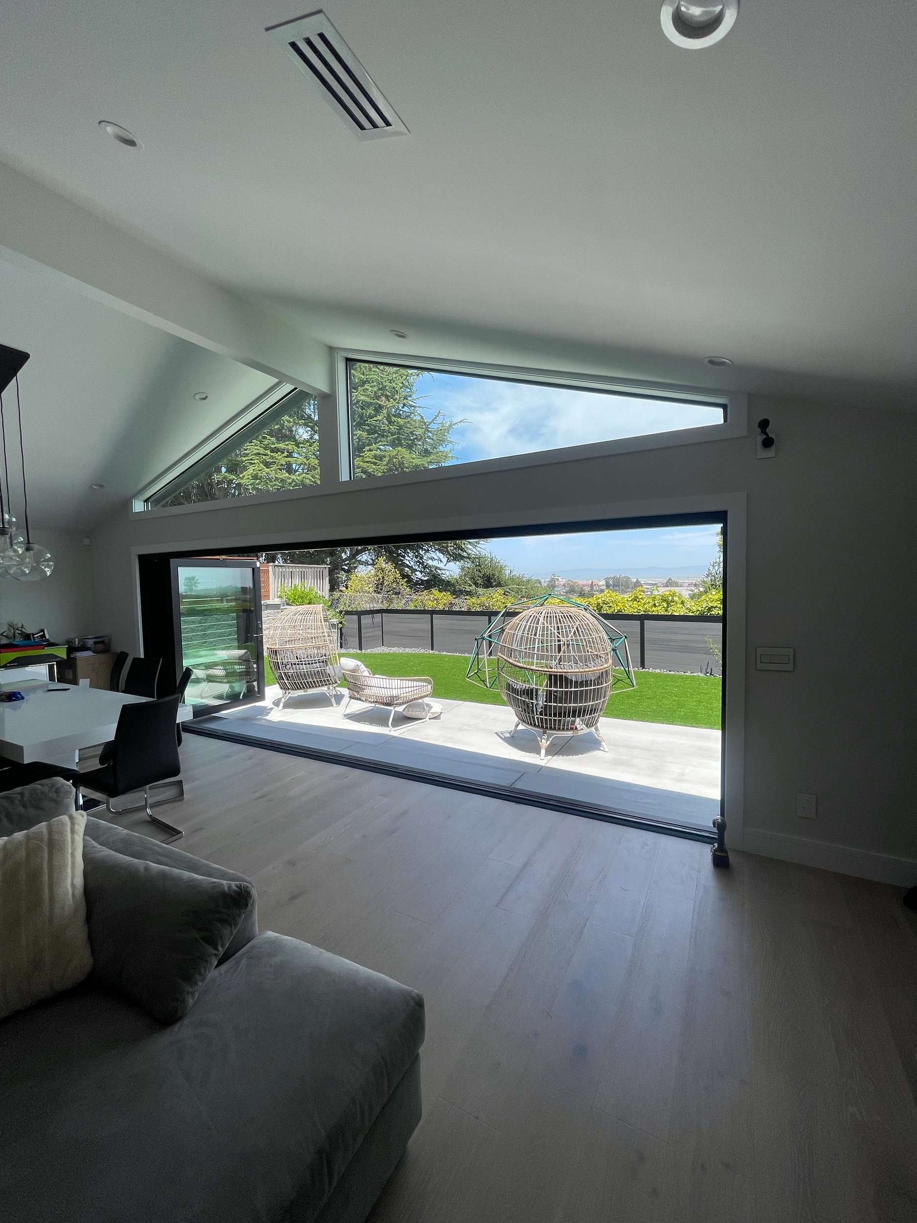 San Mateo - Bi-fold door perfect for large opening