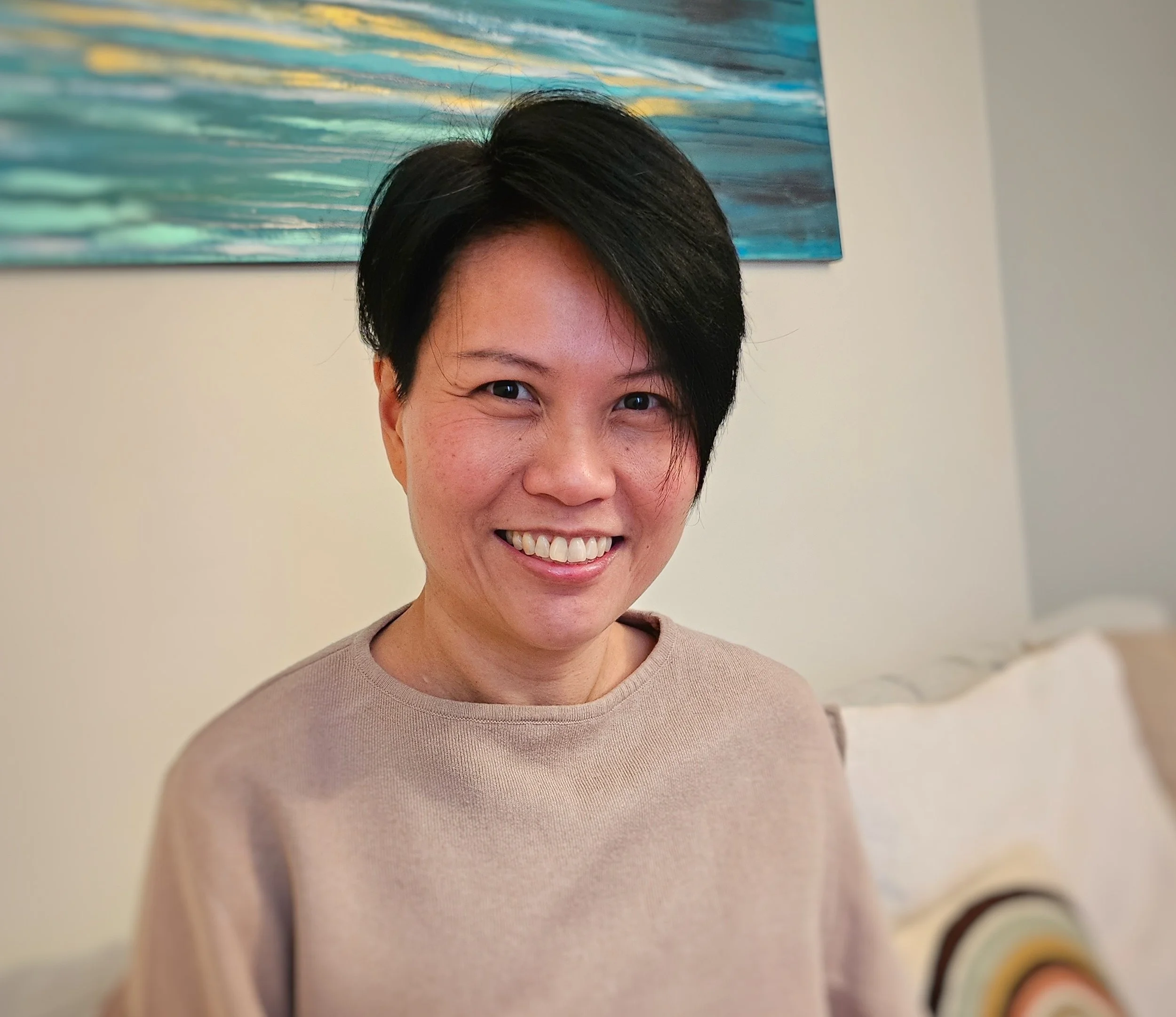 Angiela Teo, Registered Psychotherapist providing trauma-informed somatic psychotherapy in Ontario
