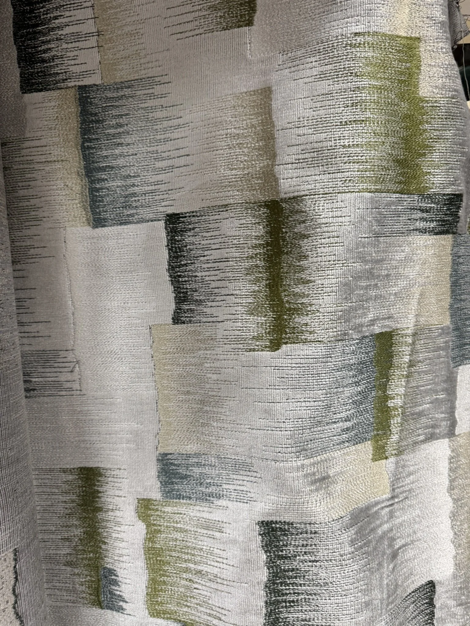 Zinc Textiles Gloria Chrysolite