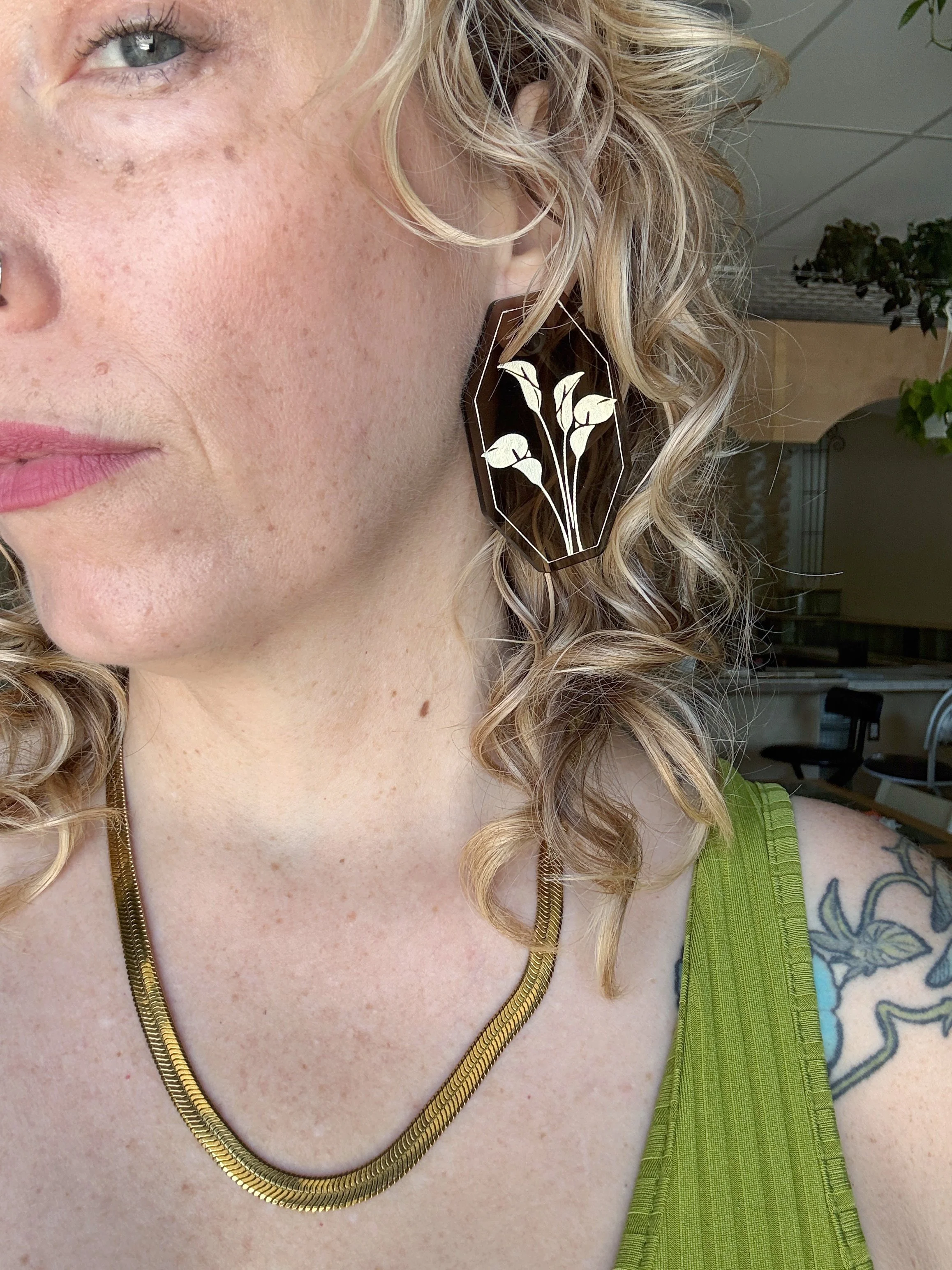 Bird of Paradise Acrylic Earrings (Smoky Brown or Ribbed Clear & Black)