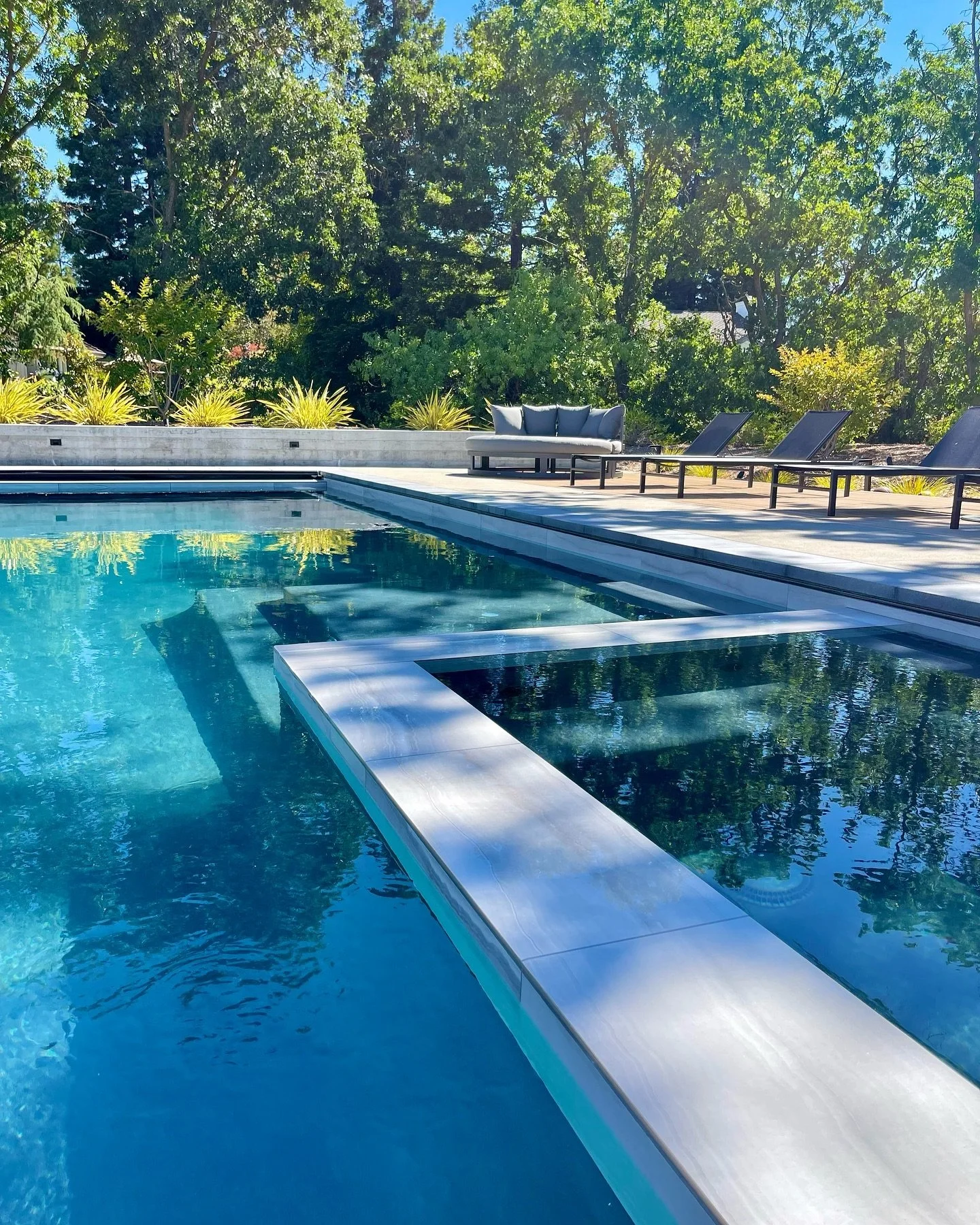 I can&rsquo;t wait to share some new completed project photos with you soon! Here&rsquo;s an iPhone pic sneak peek at the project that is getting professionally photographed later this week. 😎

#dawnengellandscapedesign 
#swimmingpool 
#contemporary