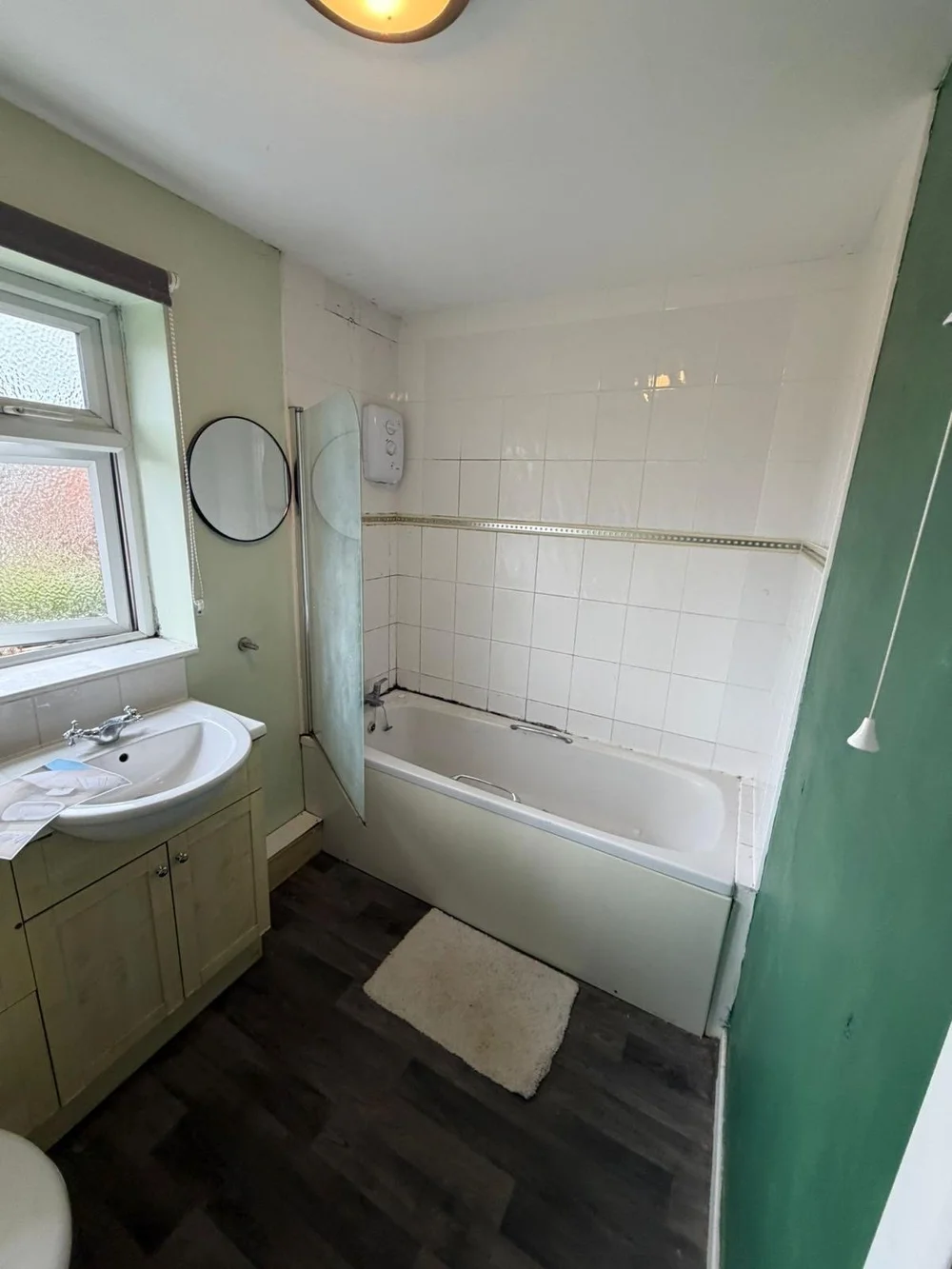 Before bathroom renovation